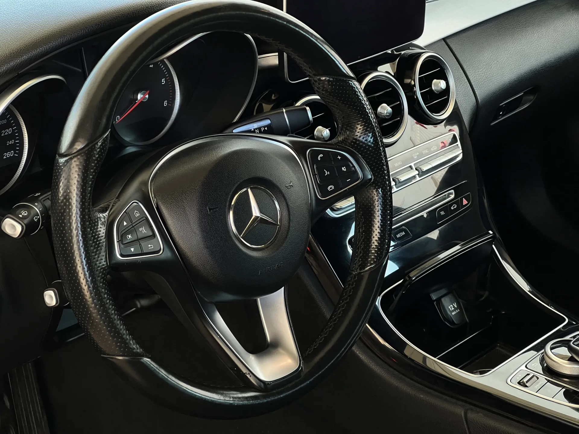 Mercedes-Benz C 300 h Avantgarde+ 3