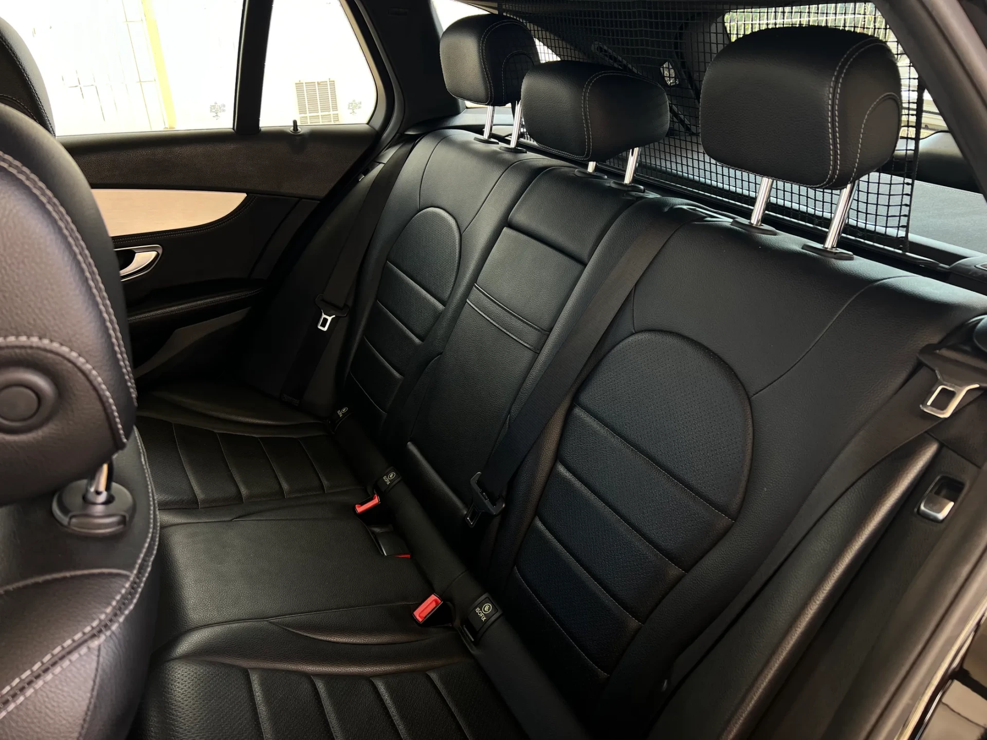 Mercedes-Benz C 300 h Avantgarde+ 5