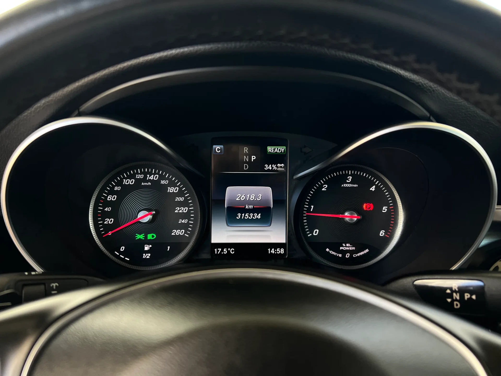 Mercedes-Benz C 300 h Avantgarde+ 7