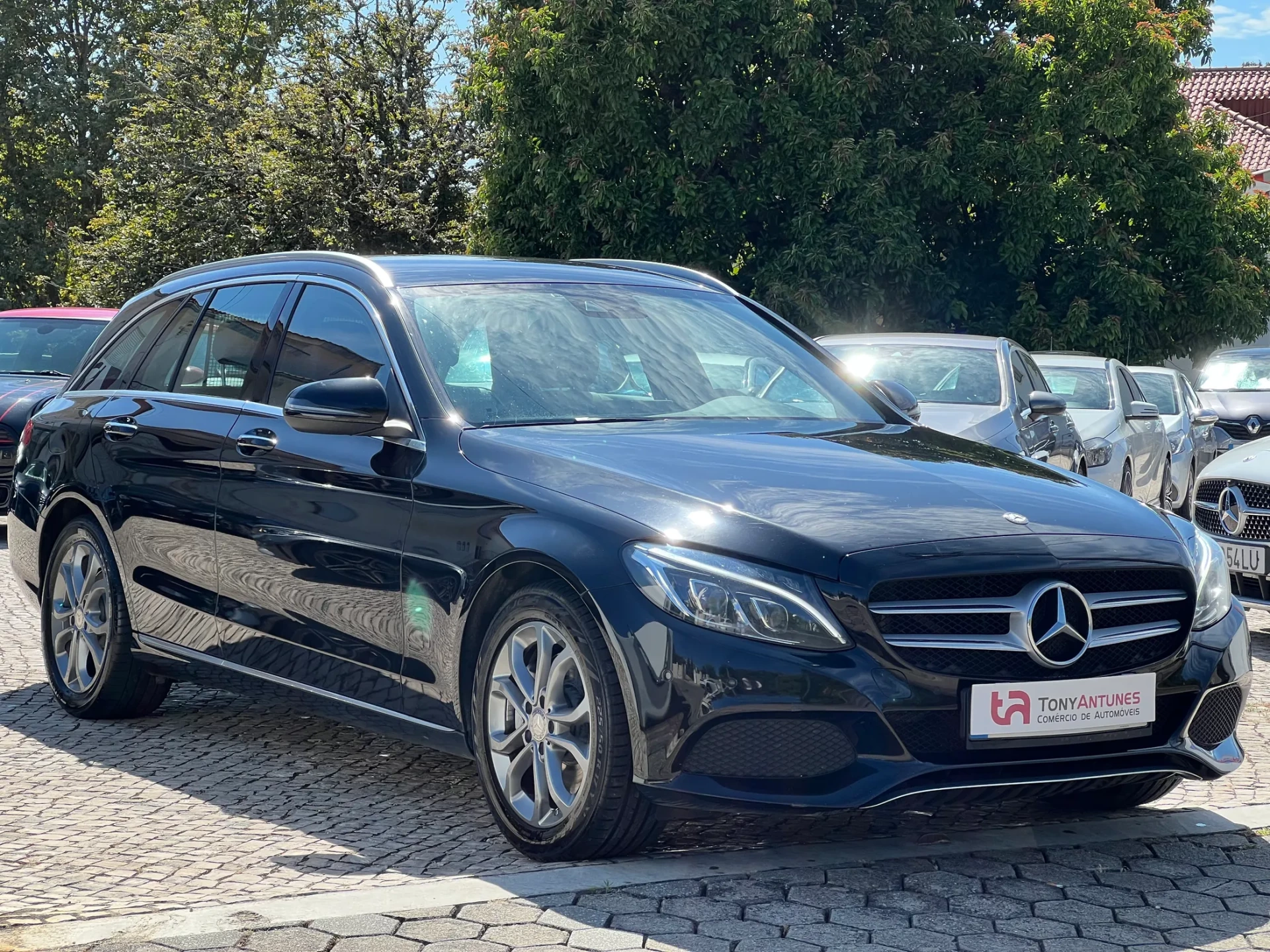 Mercedes-Benz C 300 h Avantgarde+ 10