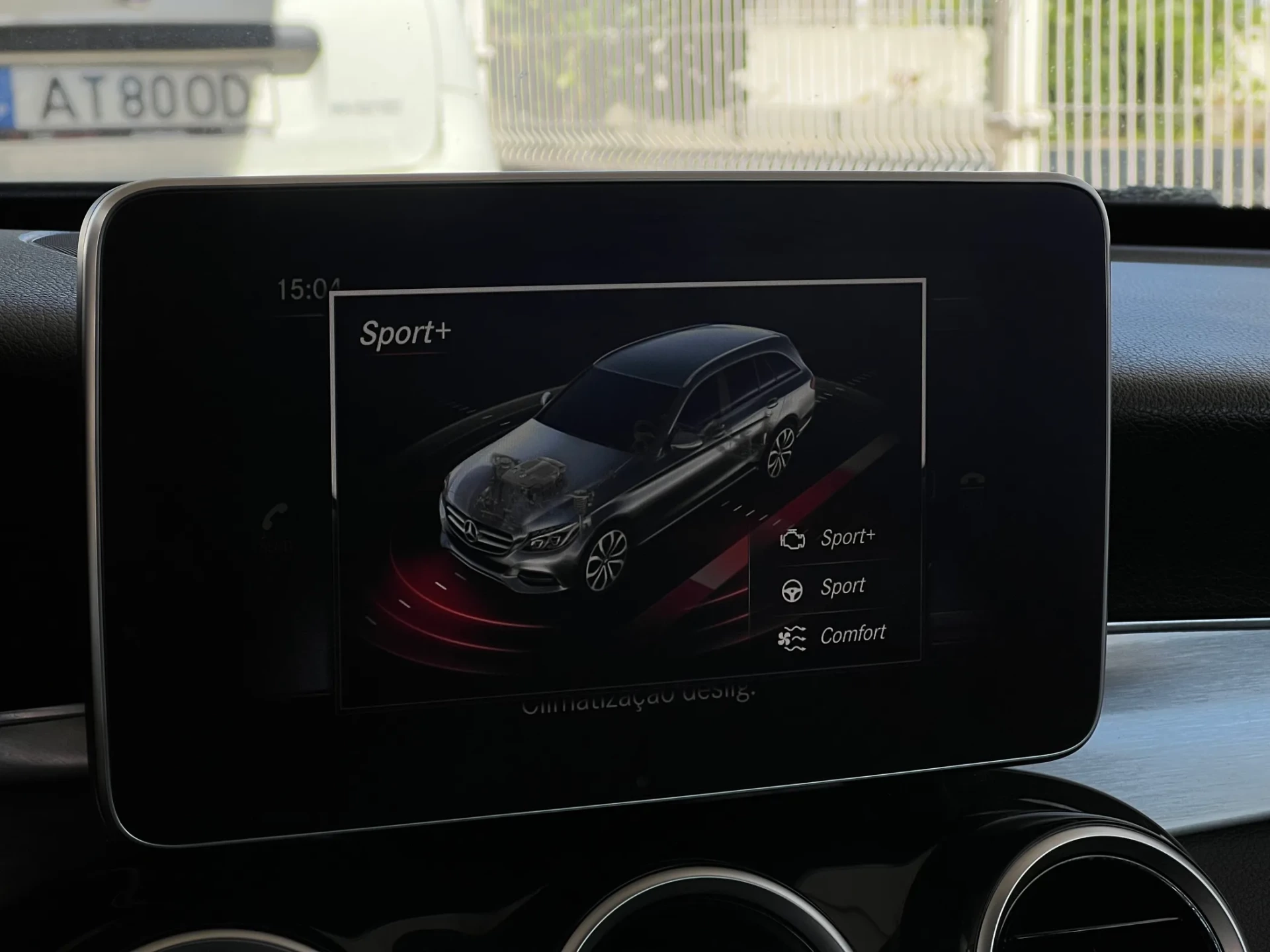 Mercedes-Benz C 300 h Avantgarde+ 28