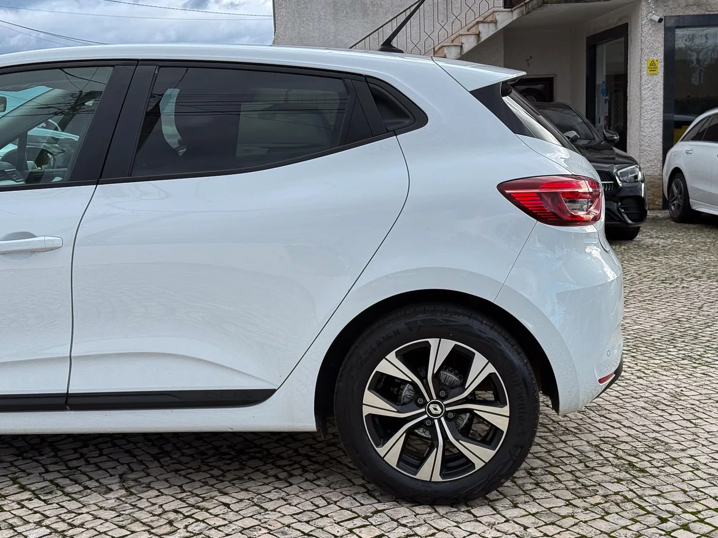 Renault Clio 1.0 TCe Intens Bi-Fuel 11