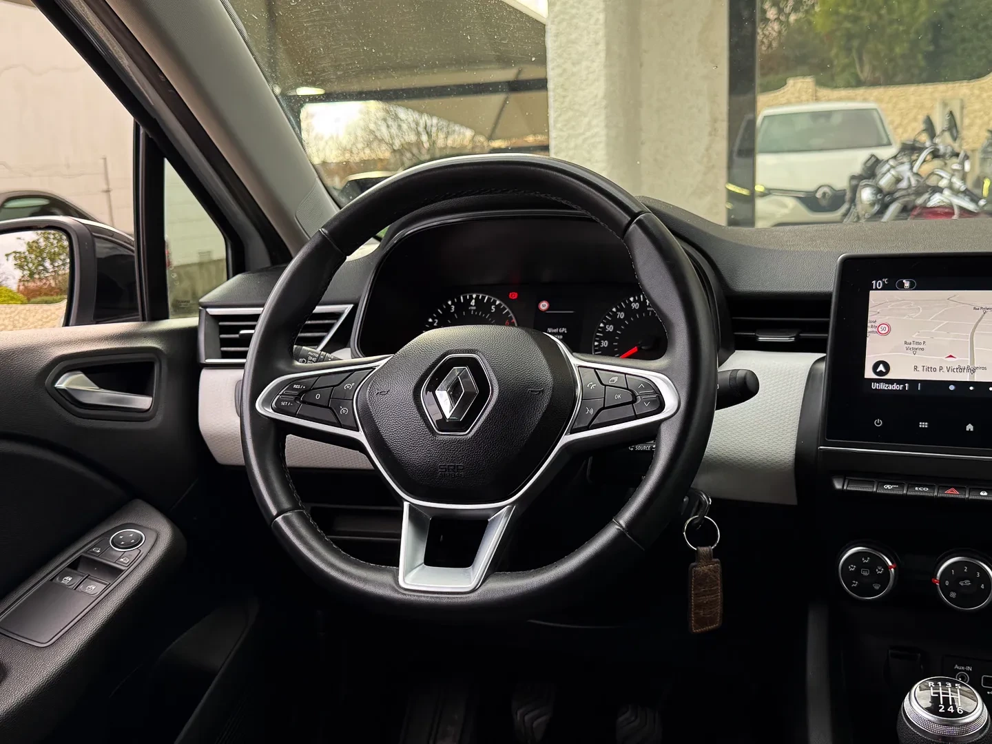 Renault Clio 1.0 TCe Intens Bi-Fuel 13