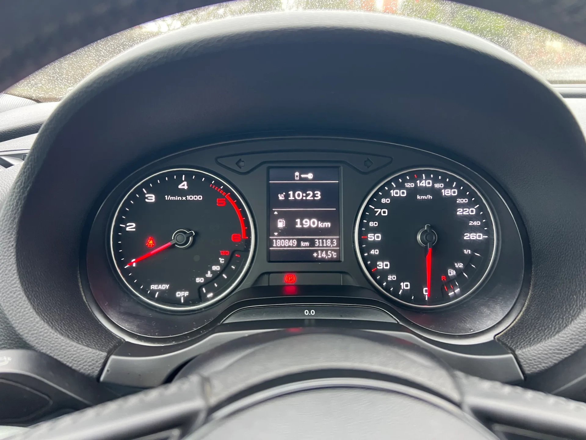 Audi A3 Limousine 30 TDI Design 18