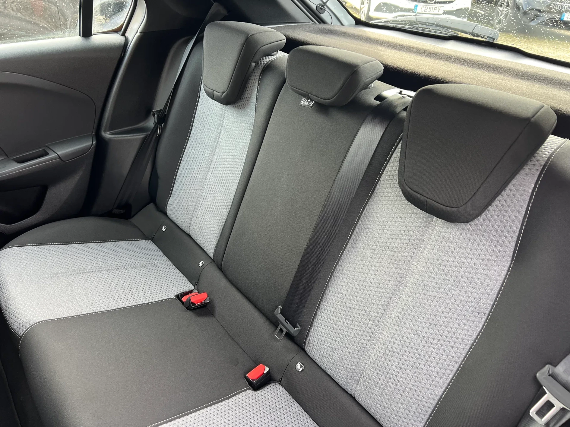 Opel Corsa 1.2 T Edition 6