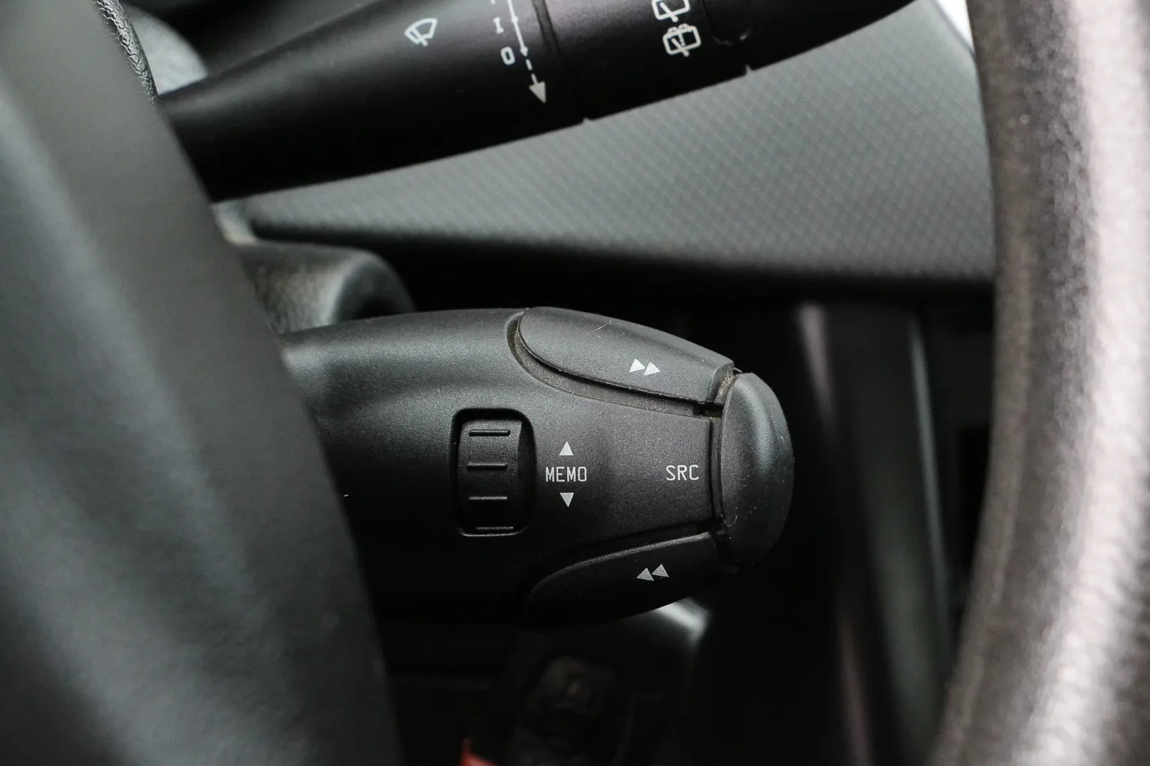 Peugeot 207 1.4 16V Trendy 17