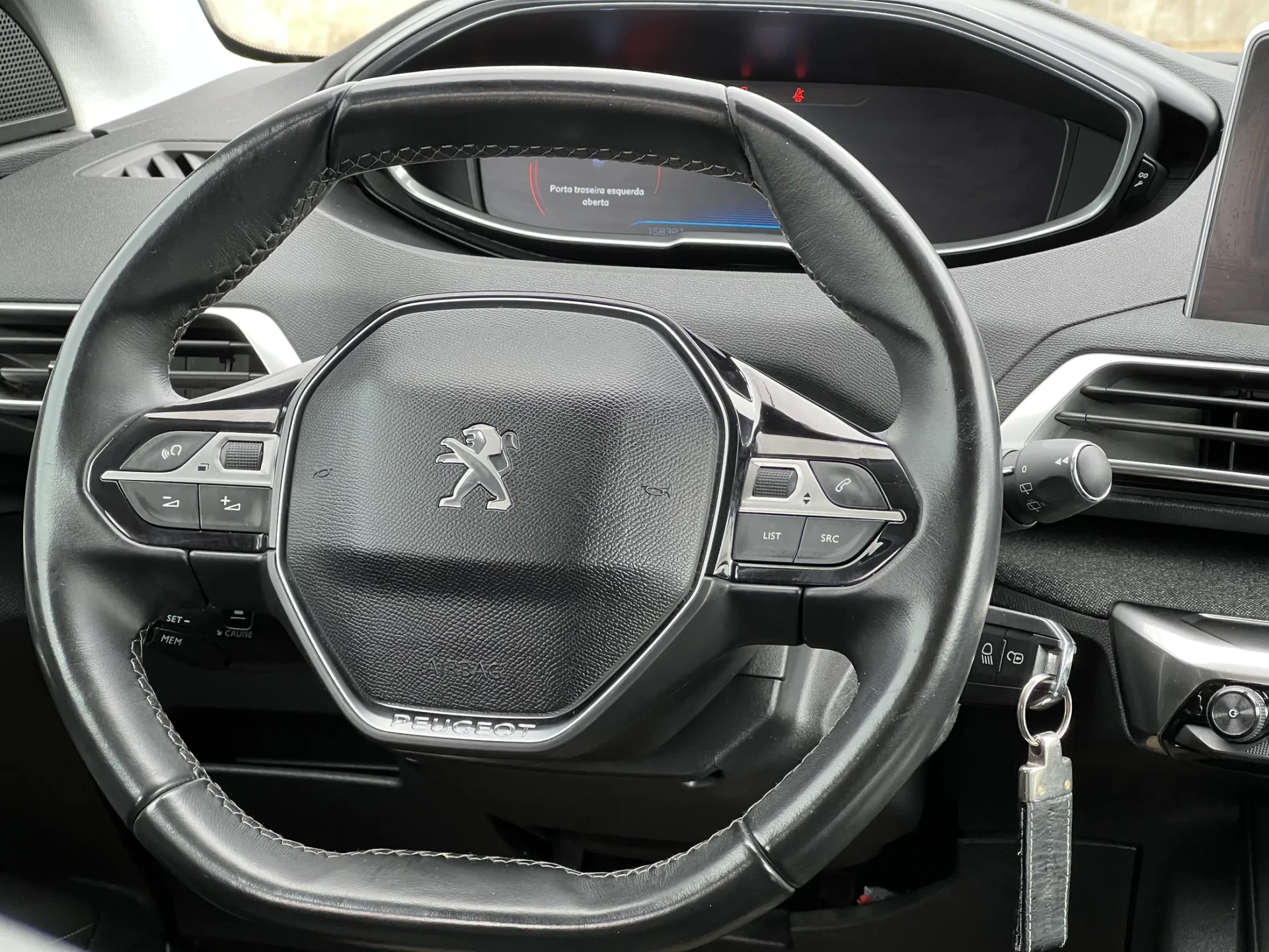 Peugeot 3008 1.5 BlueHDi Allure 22