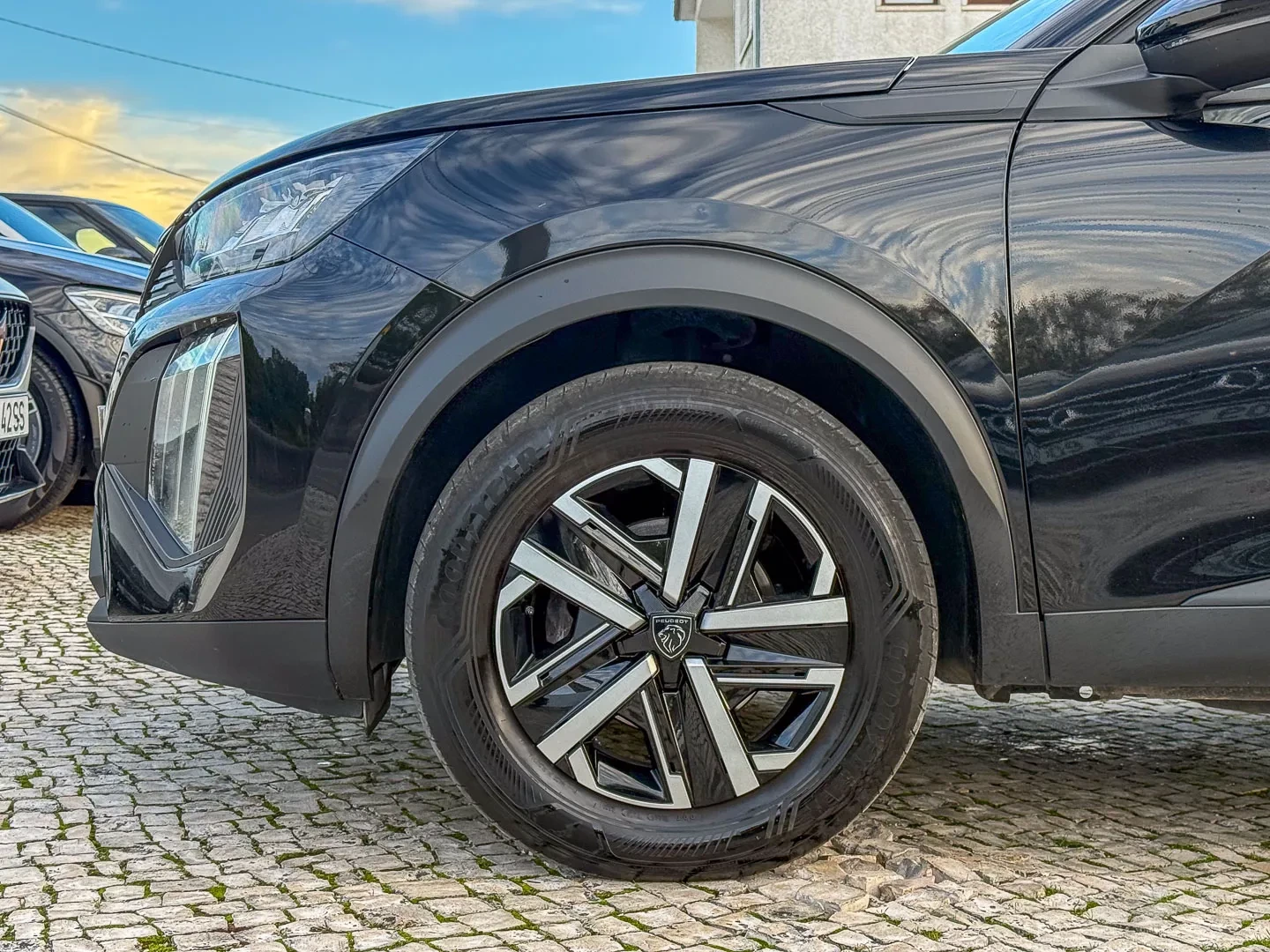 Peugeot 2008 1.2 PureTech Active Pack 27