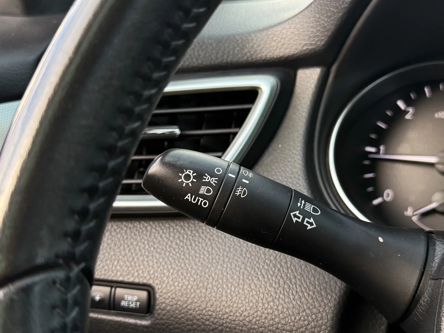 Nissan Qashqai 1.5 dCi N-Connecta 24
