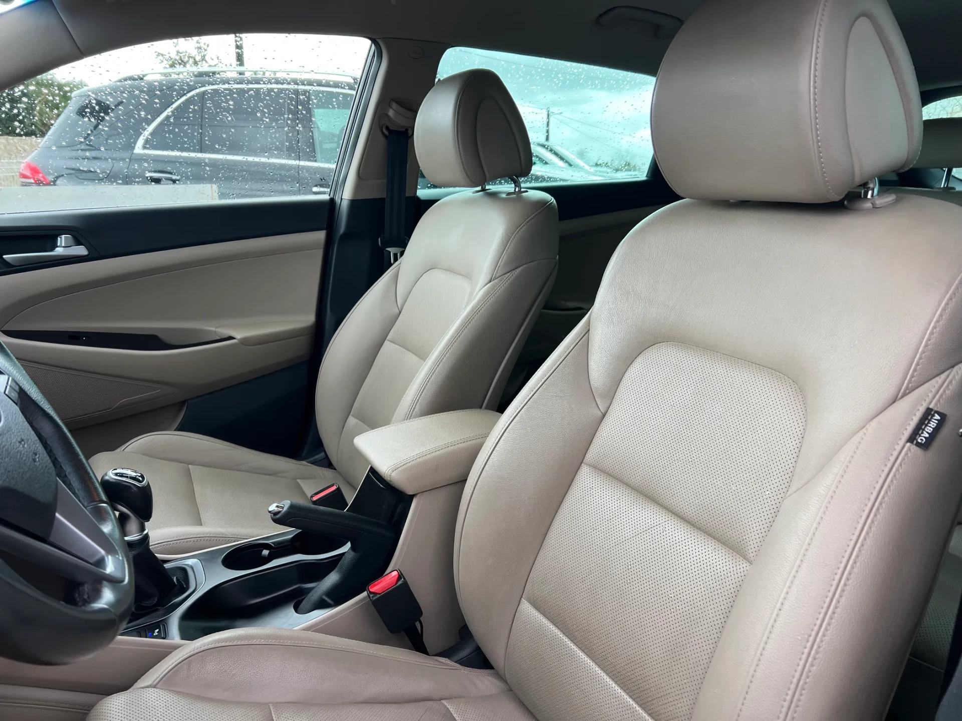 Hyundai Tucson 1.7 CRDi Creative 8
