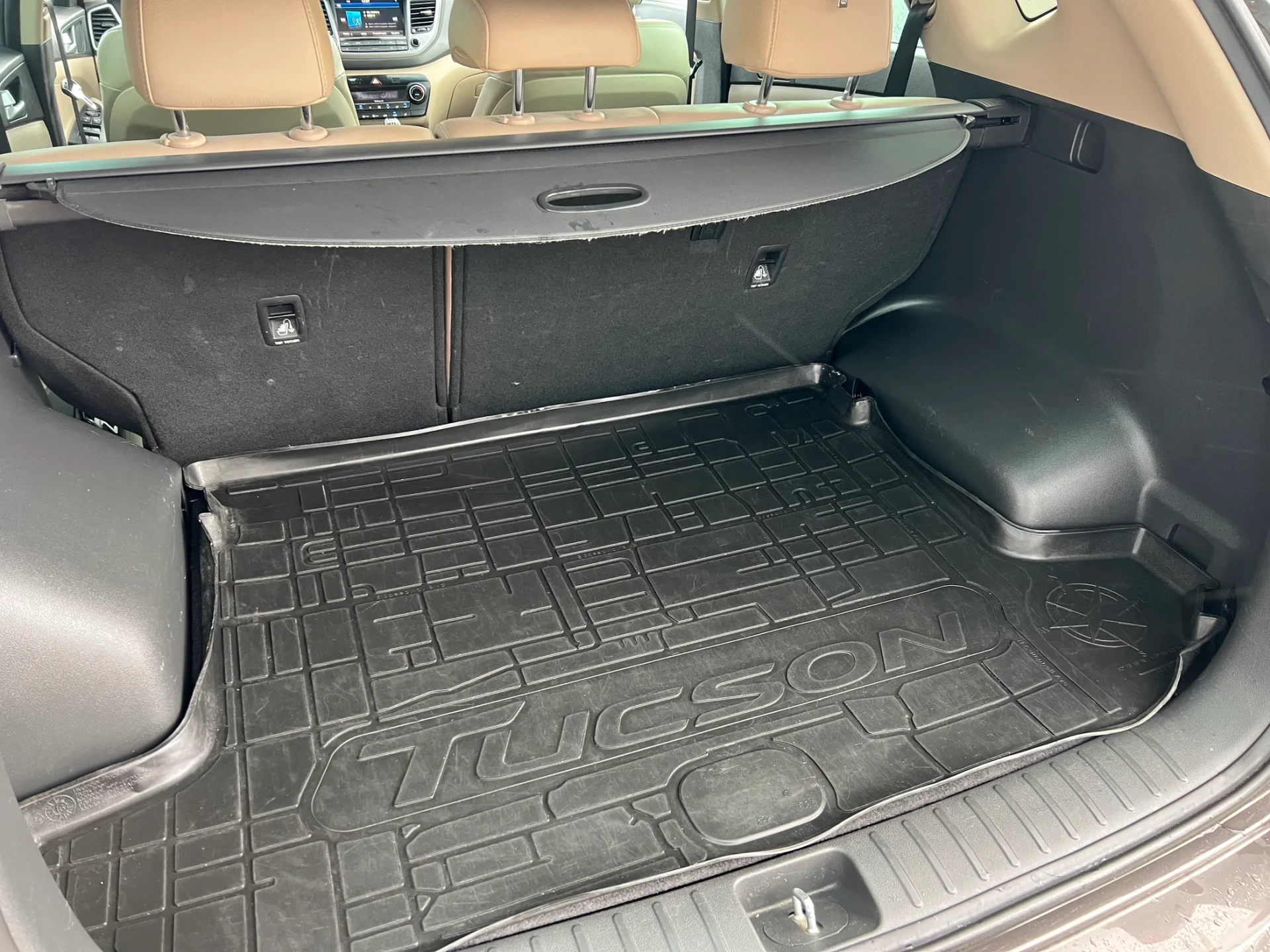 Hyundai Tucson 1.7 CRDi Creative 11