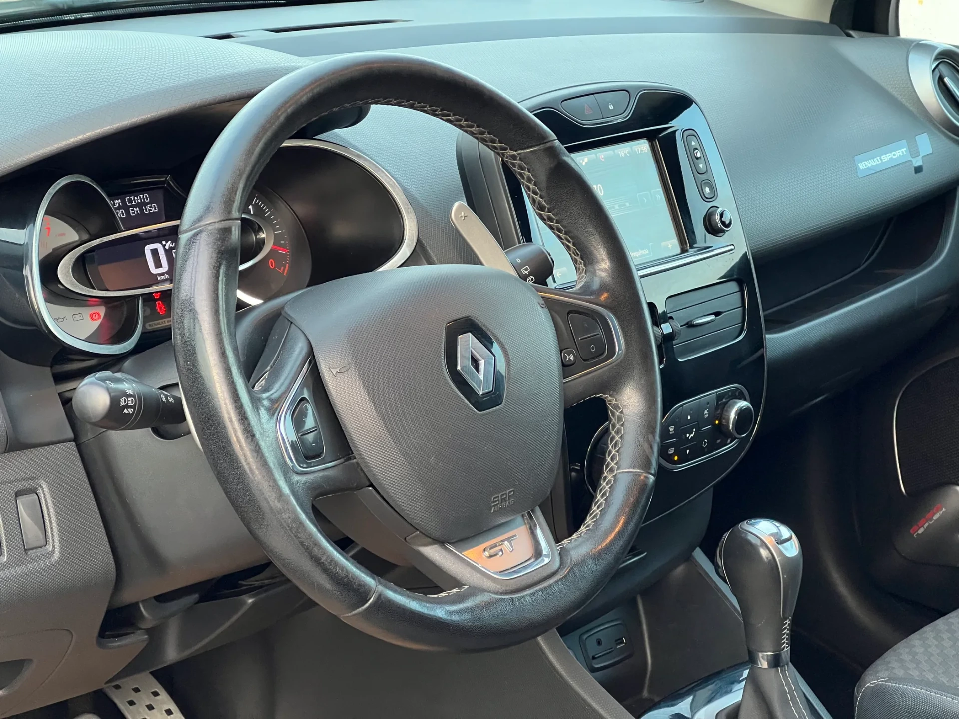 Renault Clio 1.2 TCE GT EDC 10