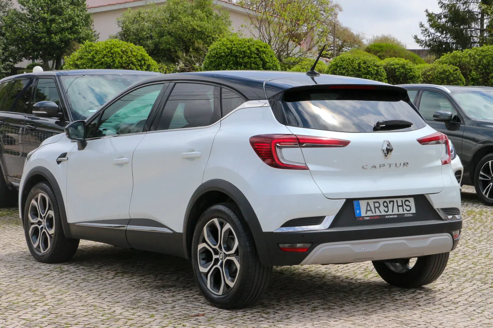 Renault Captur 1.0 TCe Exclusive 12