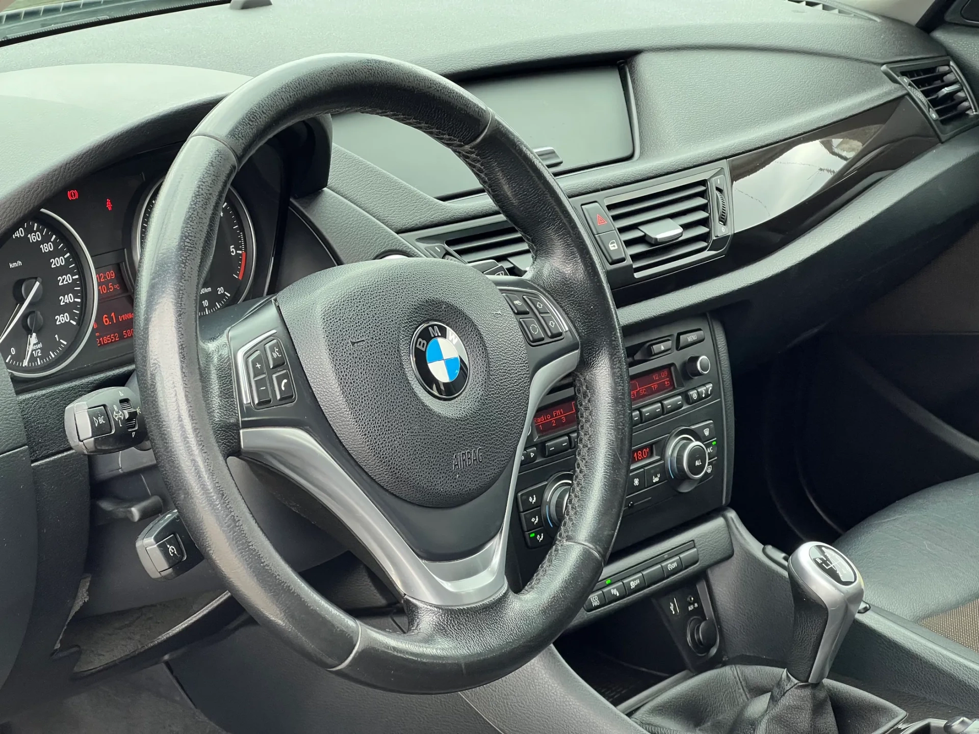 BMW X1 16 d sDrive 8