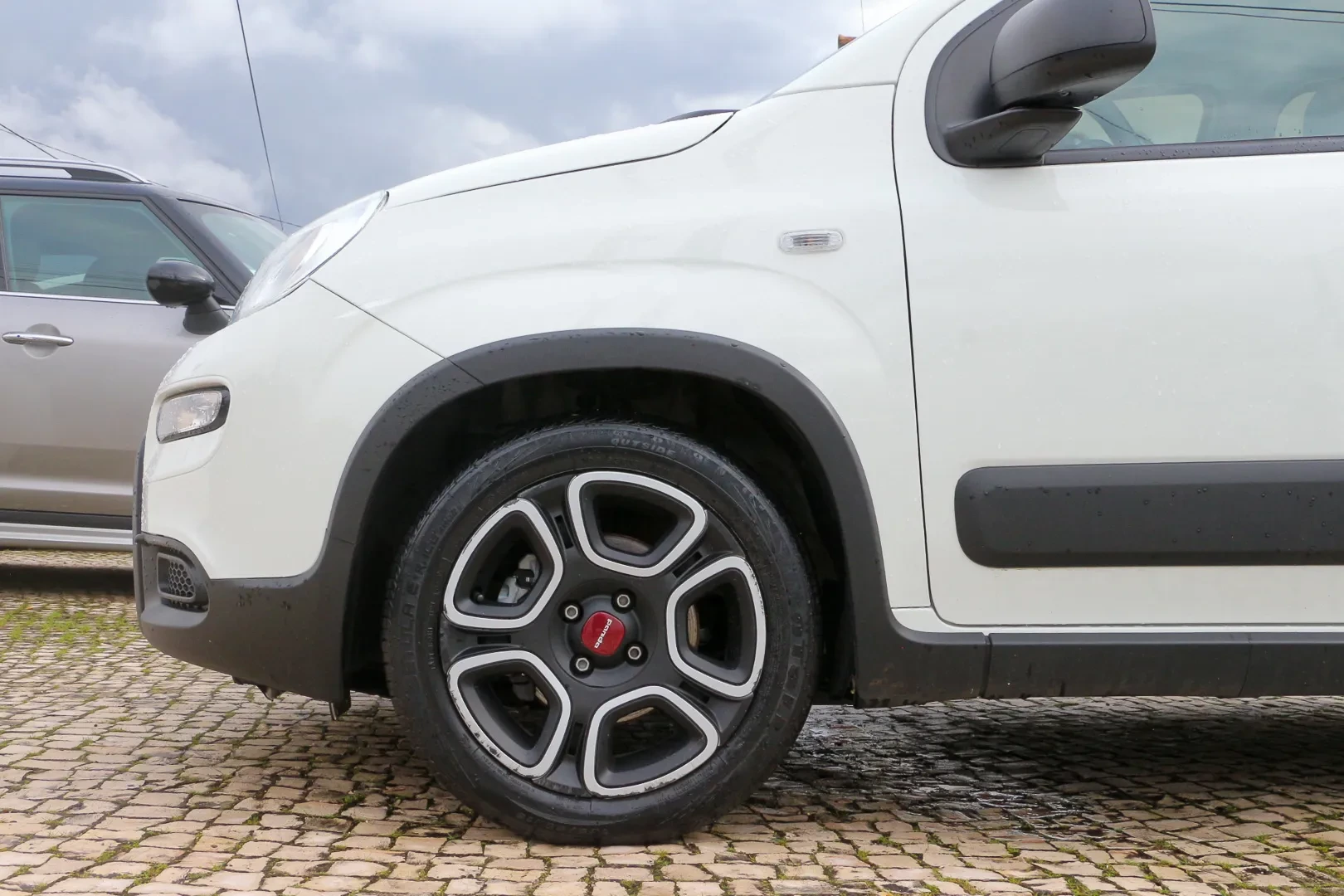 Fiat Panda 1.0 Hybrid City 11