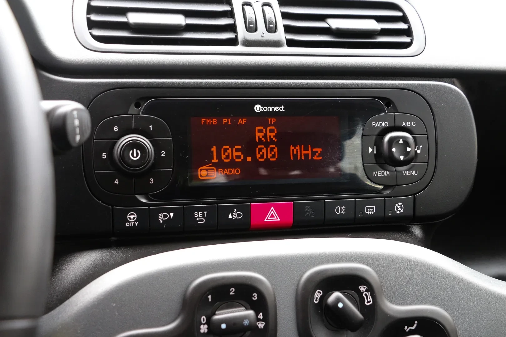 Fiat Panda 1.0 Hybrid City 23