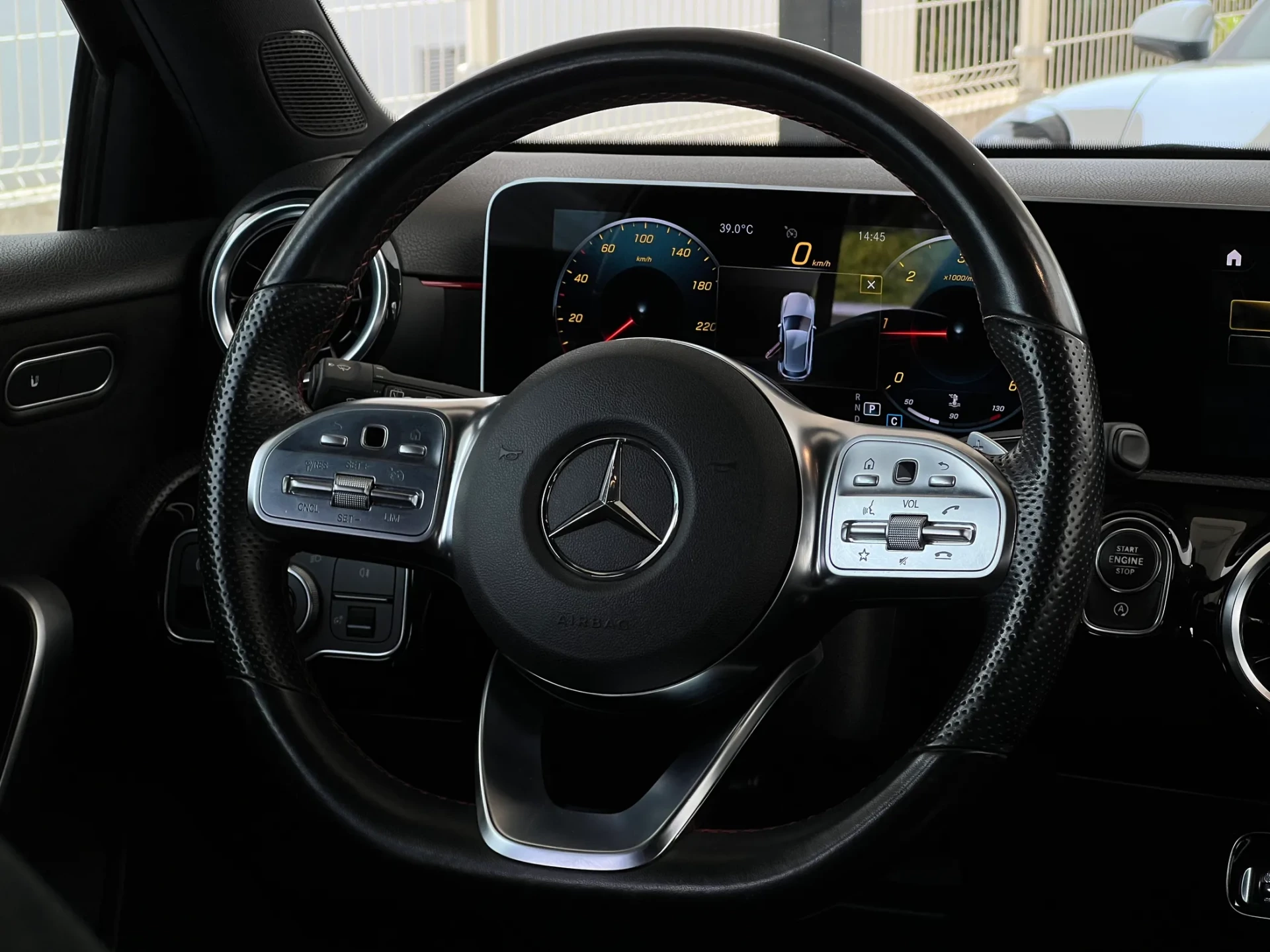 Mercedes-Benz A 180 d AMG Line Aut. 26