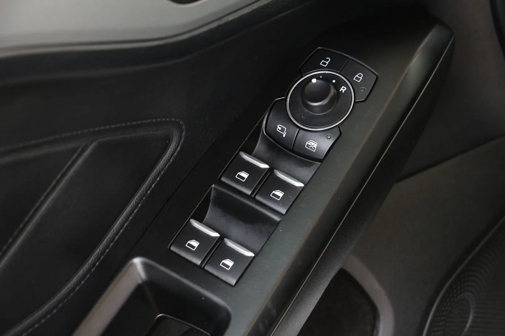 Ford Focus 1.0 EcoBoost MHEV Active Style SIP 46