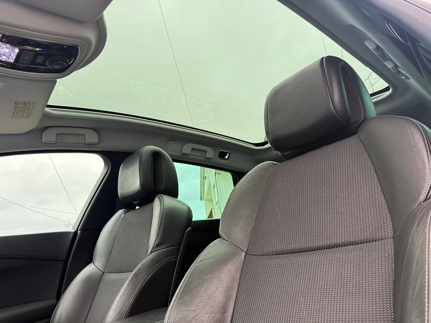 Peugeot 508 SW 2.0 HDi Allure 6