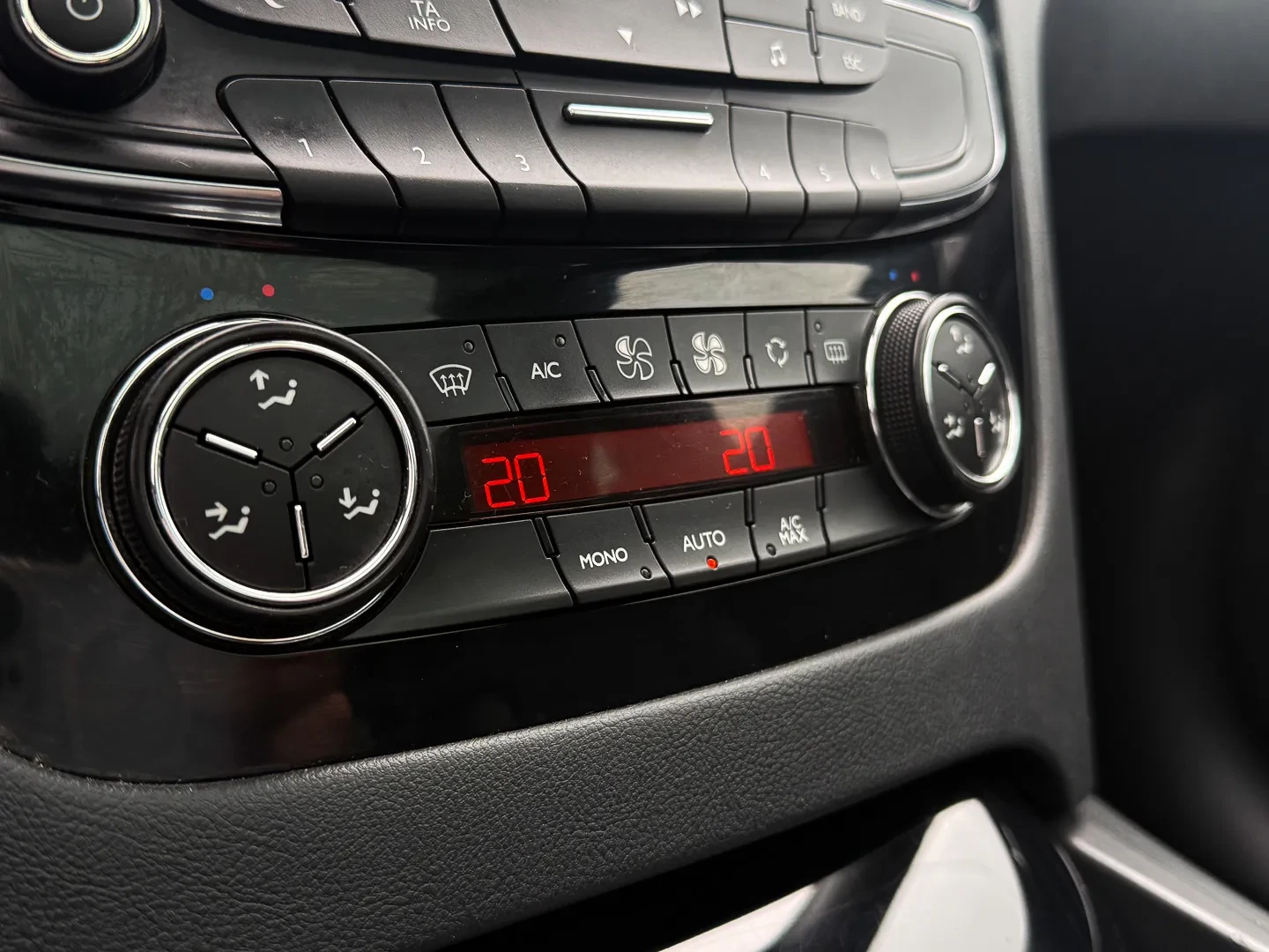 Peugeot 508 SW 2.0 HDi Allure 21