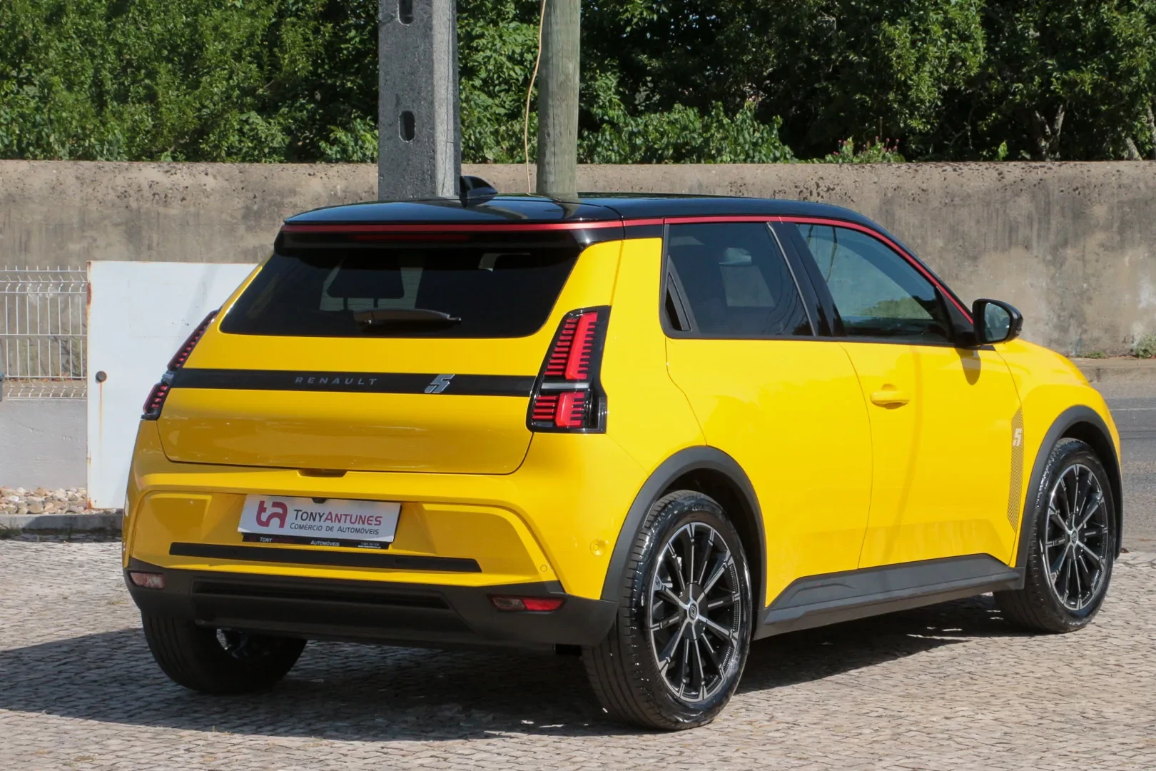 Renault 5 E-Tech 52 kWh Evolution Autonomia Conforto 3