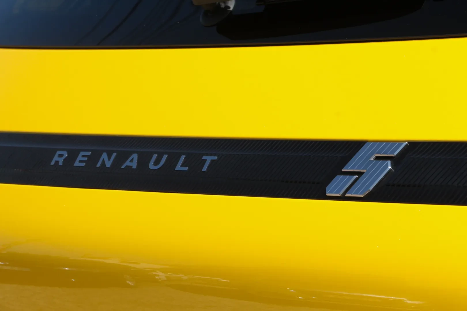 Renault 5 E-Tech 52 kWh Evolution Autonomia Conforto 14
