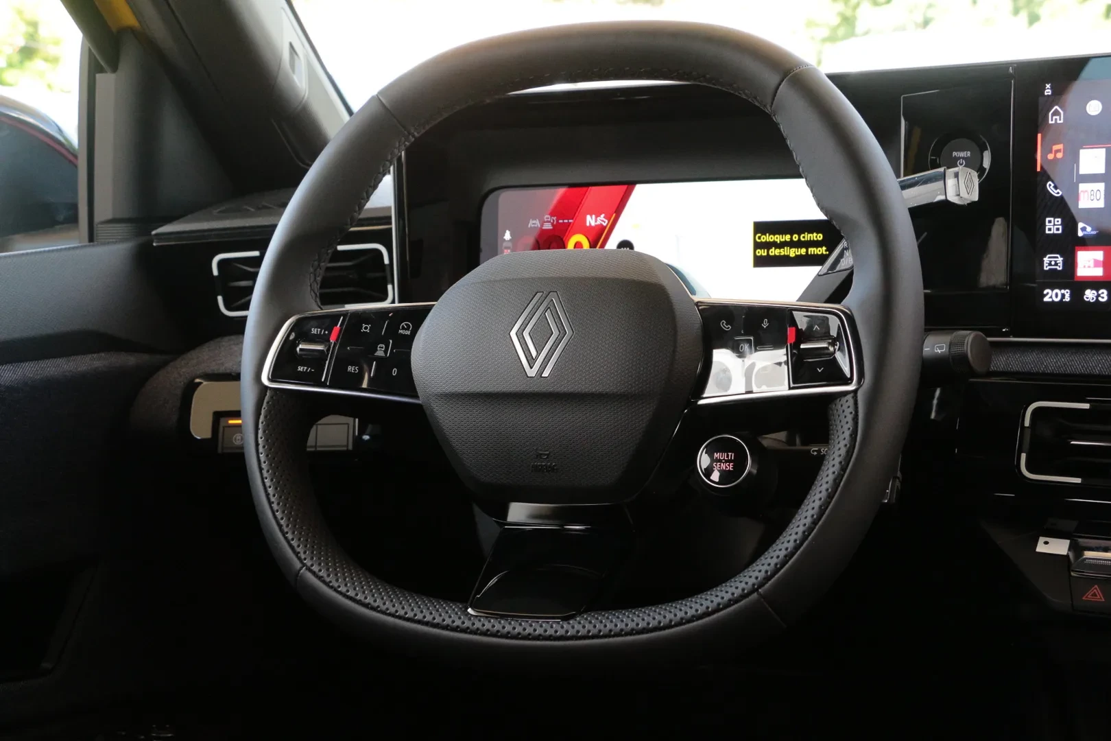 Renault 5 E-Tech 52 kWh Evolution Autonomia Conforto 25