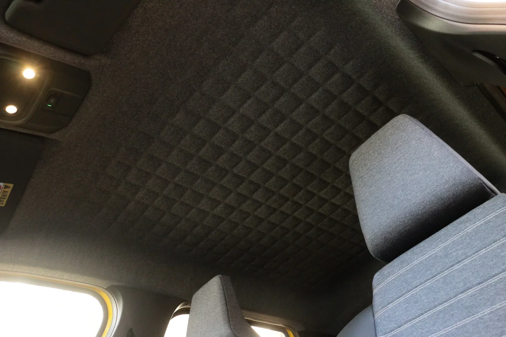 Renault 5 E-Tech 52 kWh Evolution Autonomia Conforto 27
