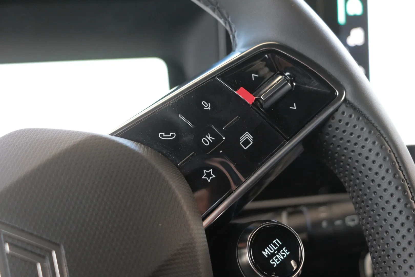 Renault 5 E-Tech 52 kWh Evolution Autonomia Conforto 36