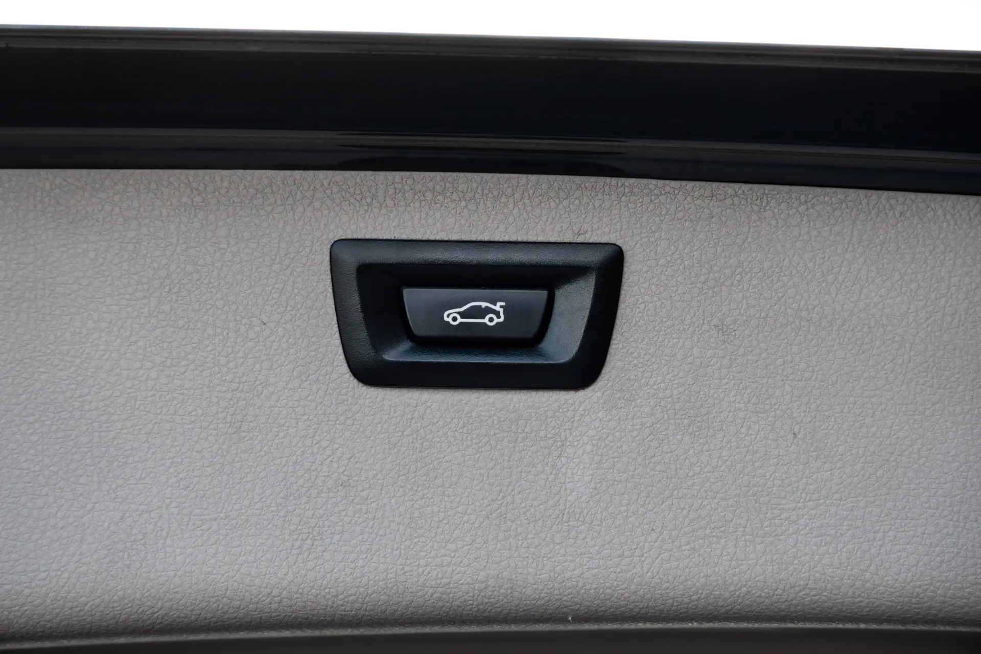 BMW 318 d Line Modern 27
