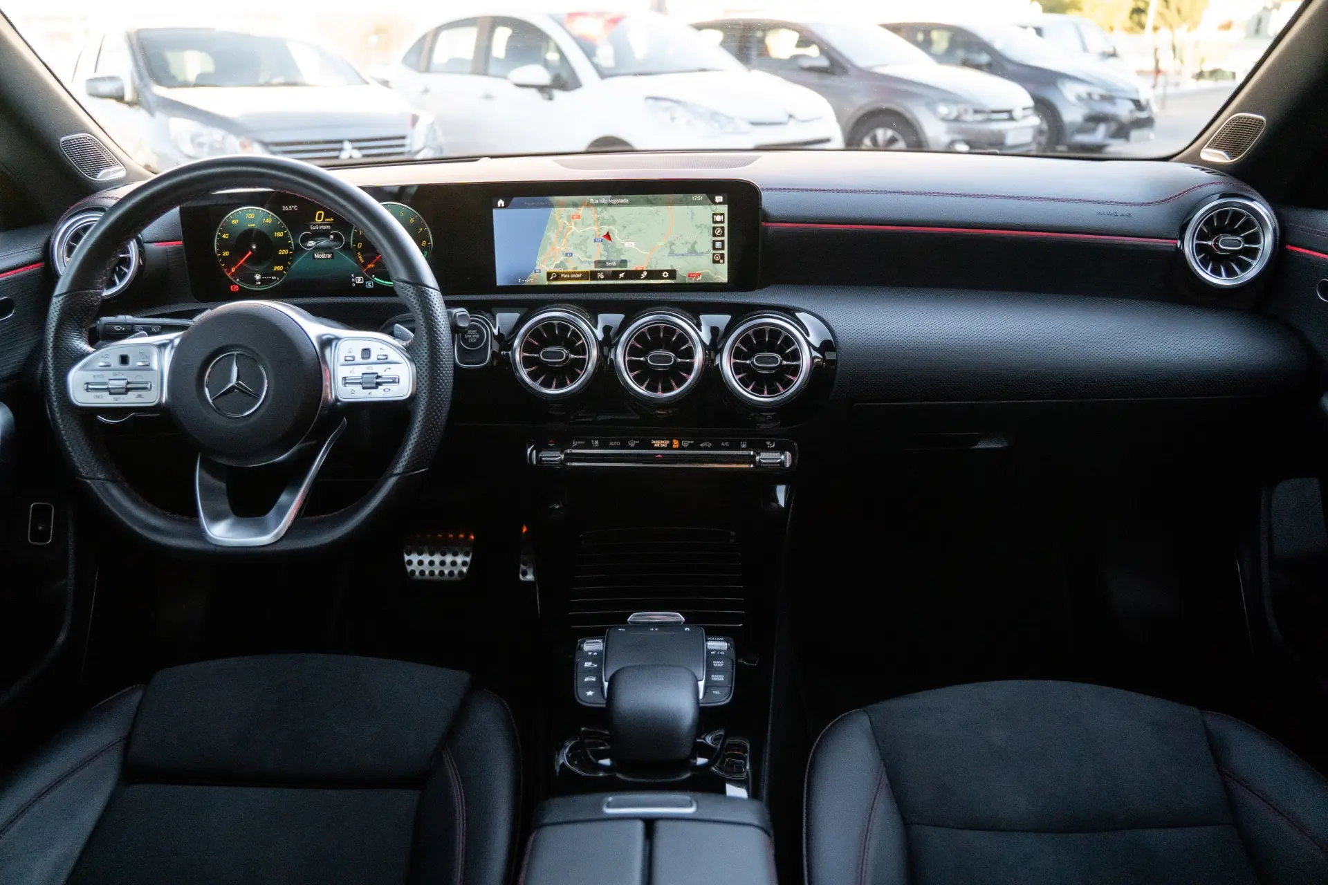 Mercedes-Benz CLA 250 e 8G-DCT AMG Line 4