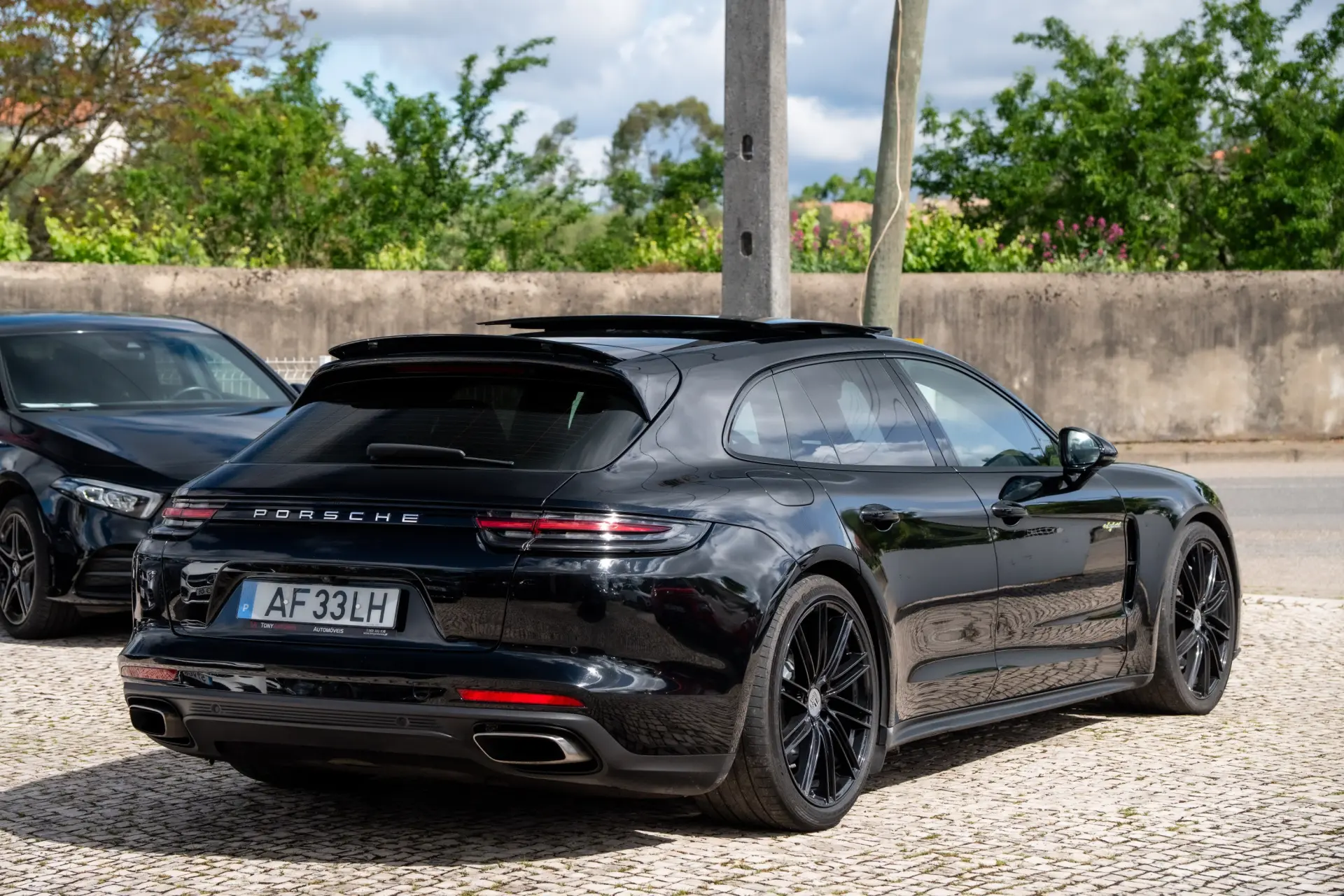 Porsche Panamera Sport Turismo 4 E-Hybrid Platinum Edition 2