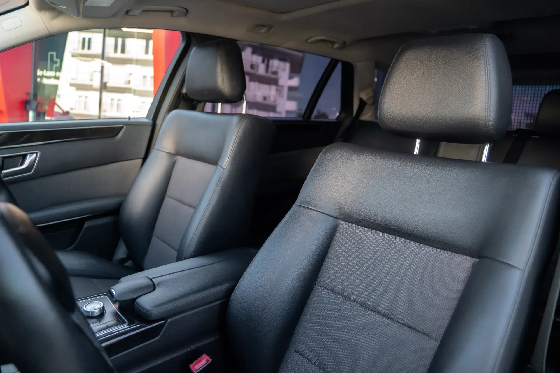 Mercedes-Benz E 220 BlueTEC 9G-TRONIC Avantgarde 22