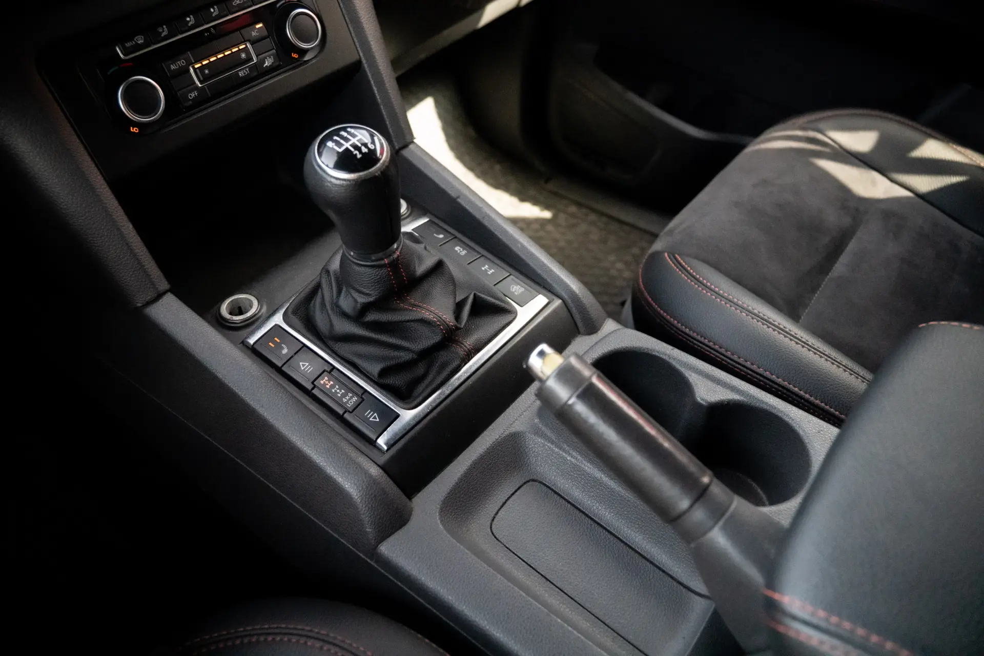 Volkswagen Amarok 2.0 BiTDI Highline 19