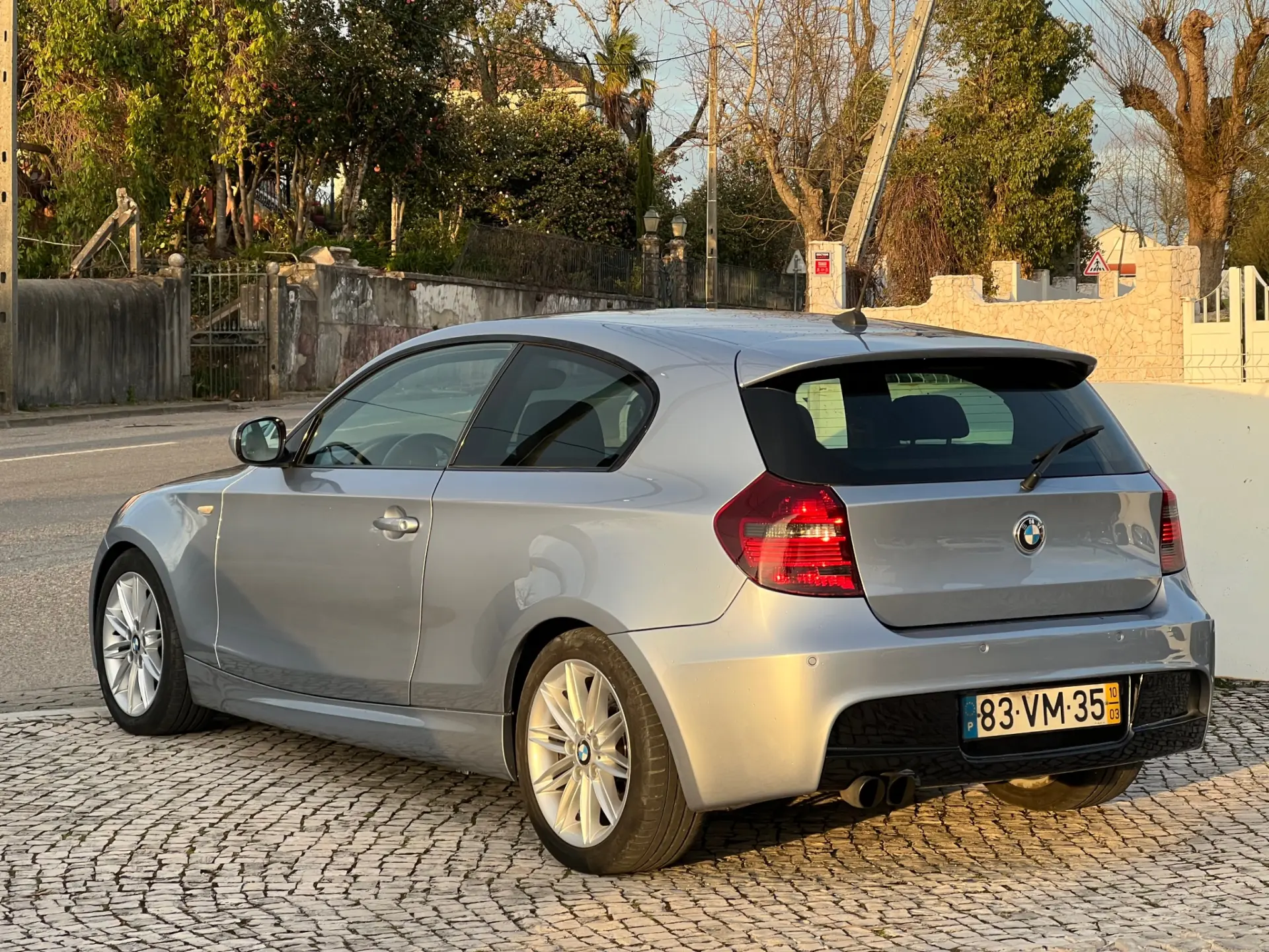 BMW 118 d Pack M 7