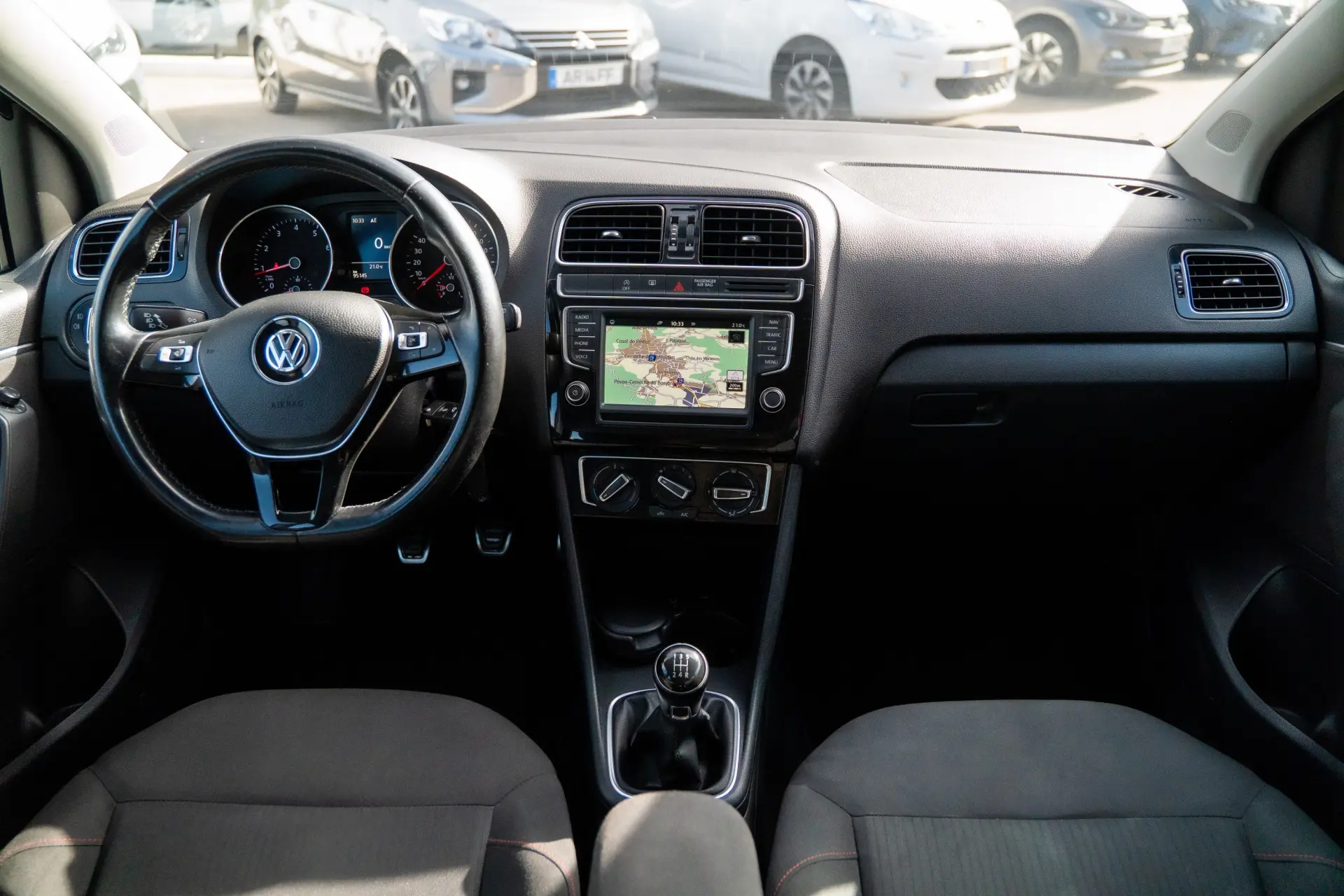 Volkswagen Polo 1.0 Confortline 5