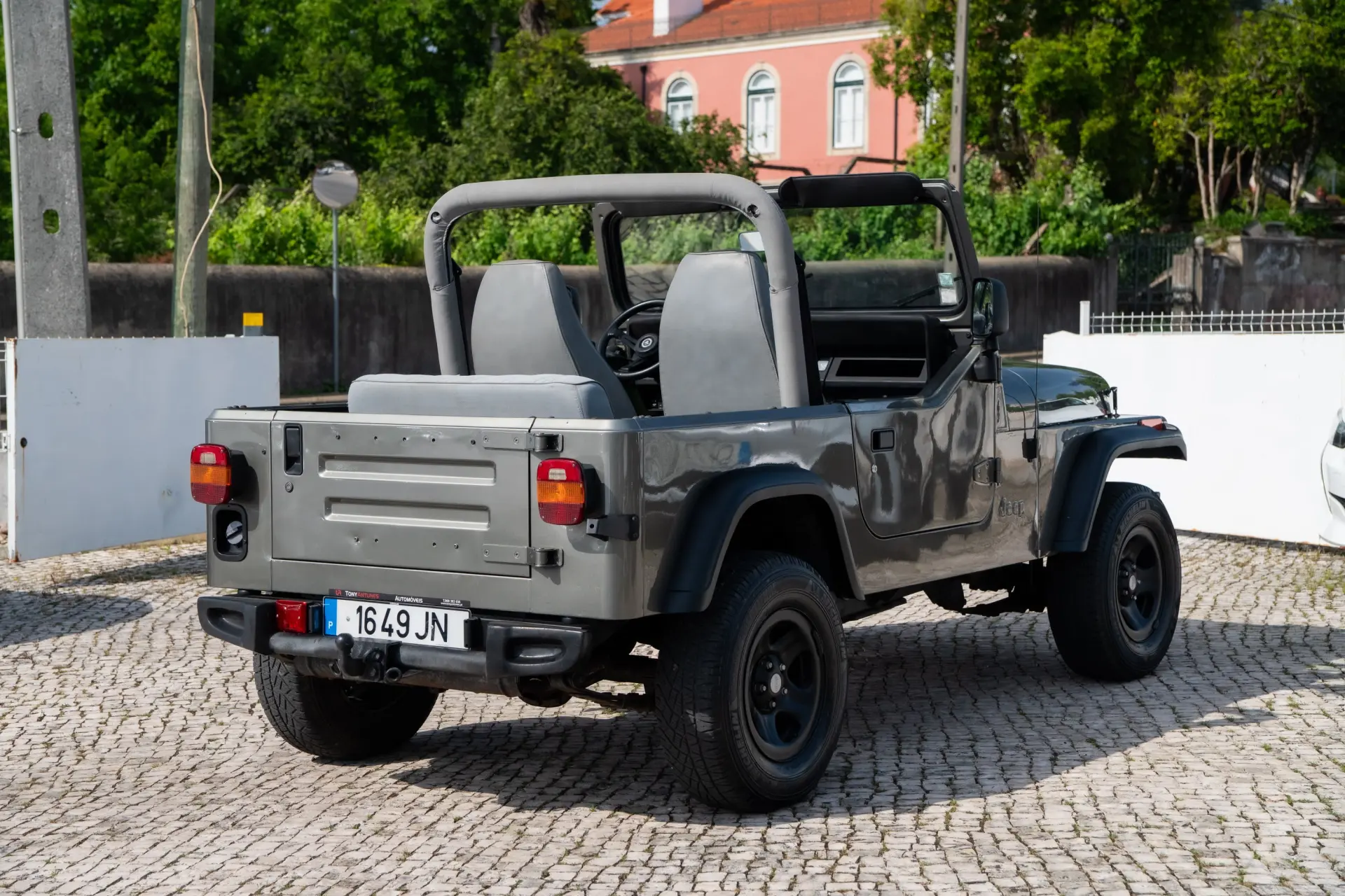Jeep Wrangler 2.5 Sport Soft Top 3