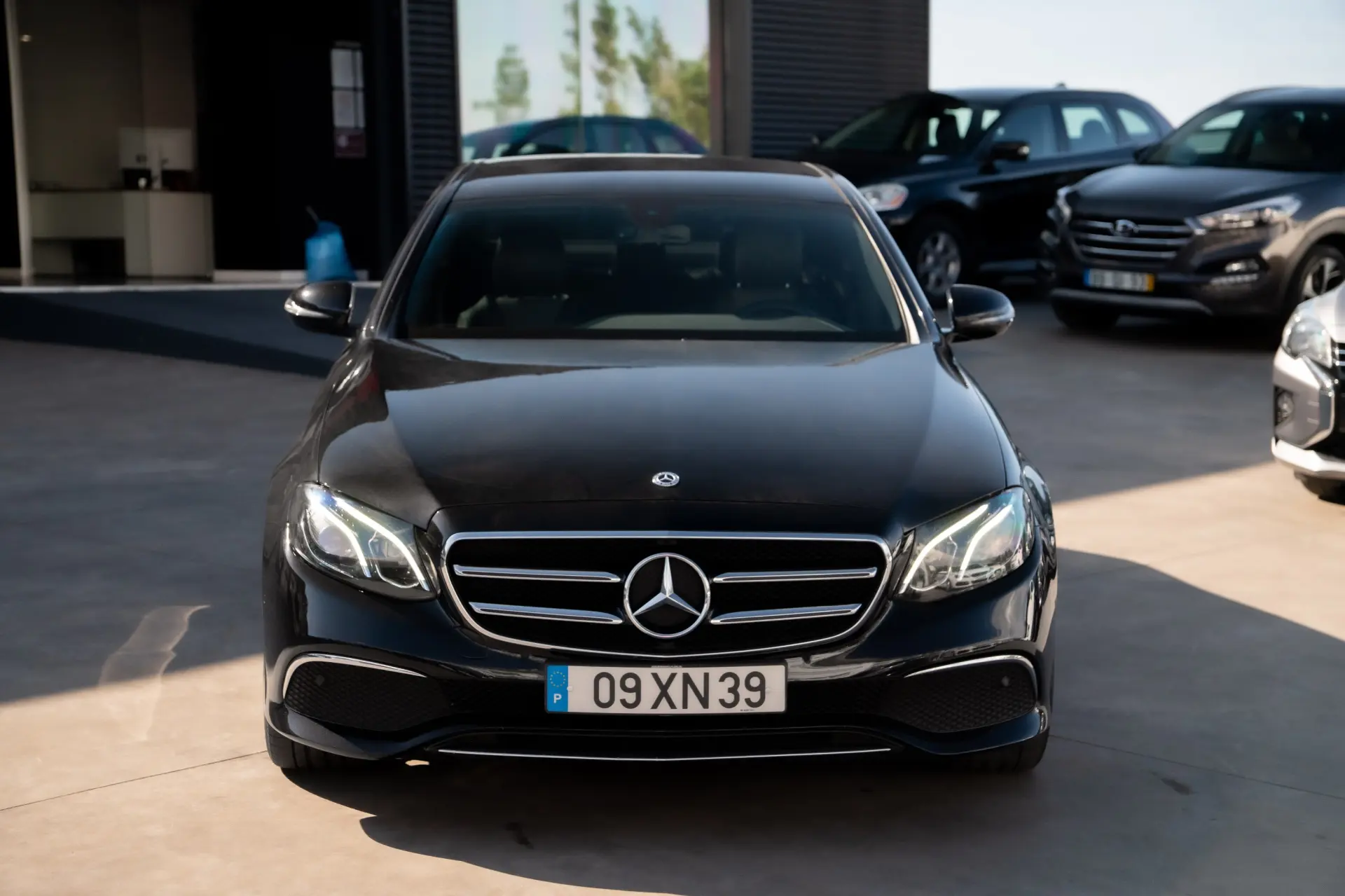 Mercedes-Benz E 220 d Avantgarde+ 14