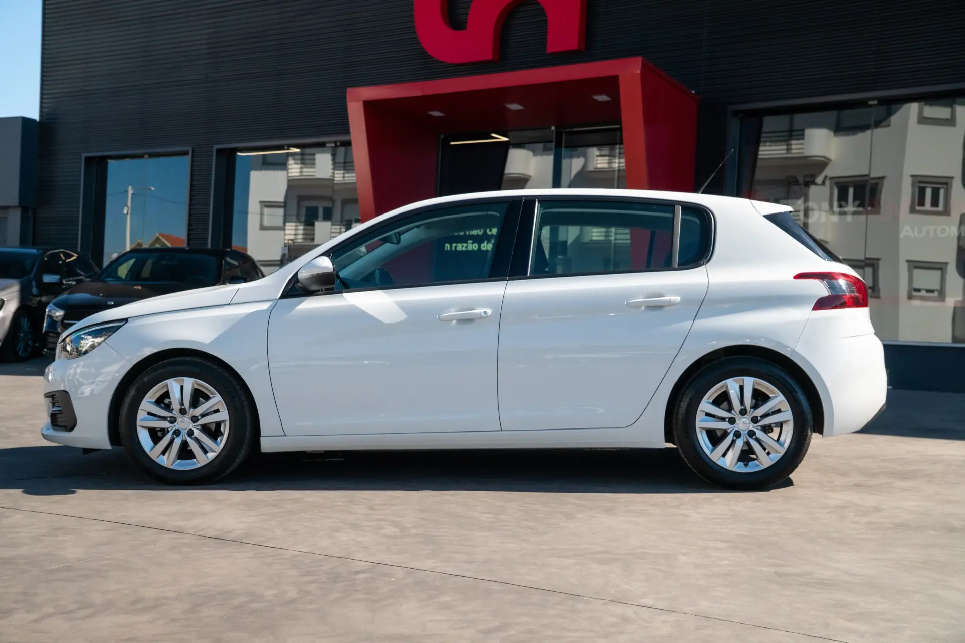 Peugeot 308 1.5 BlueHDi Business Line 7