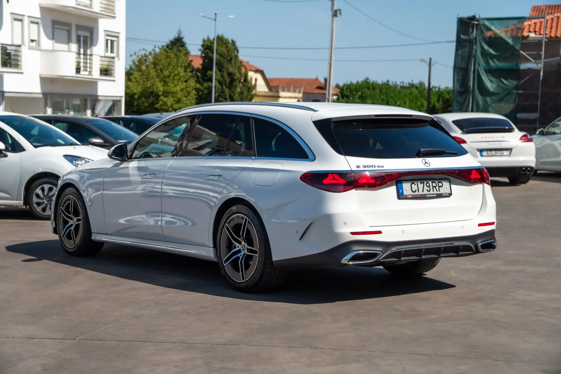 Mercedes-Benz E 300 de 4