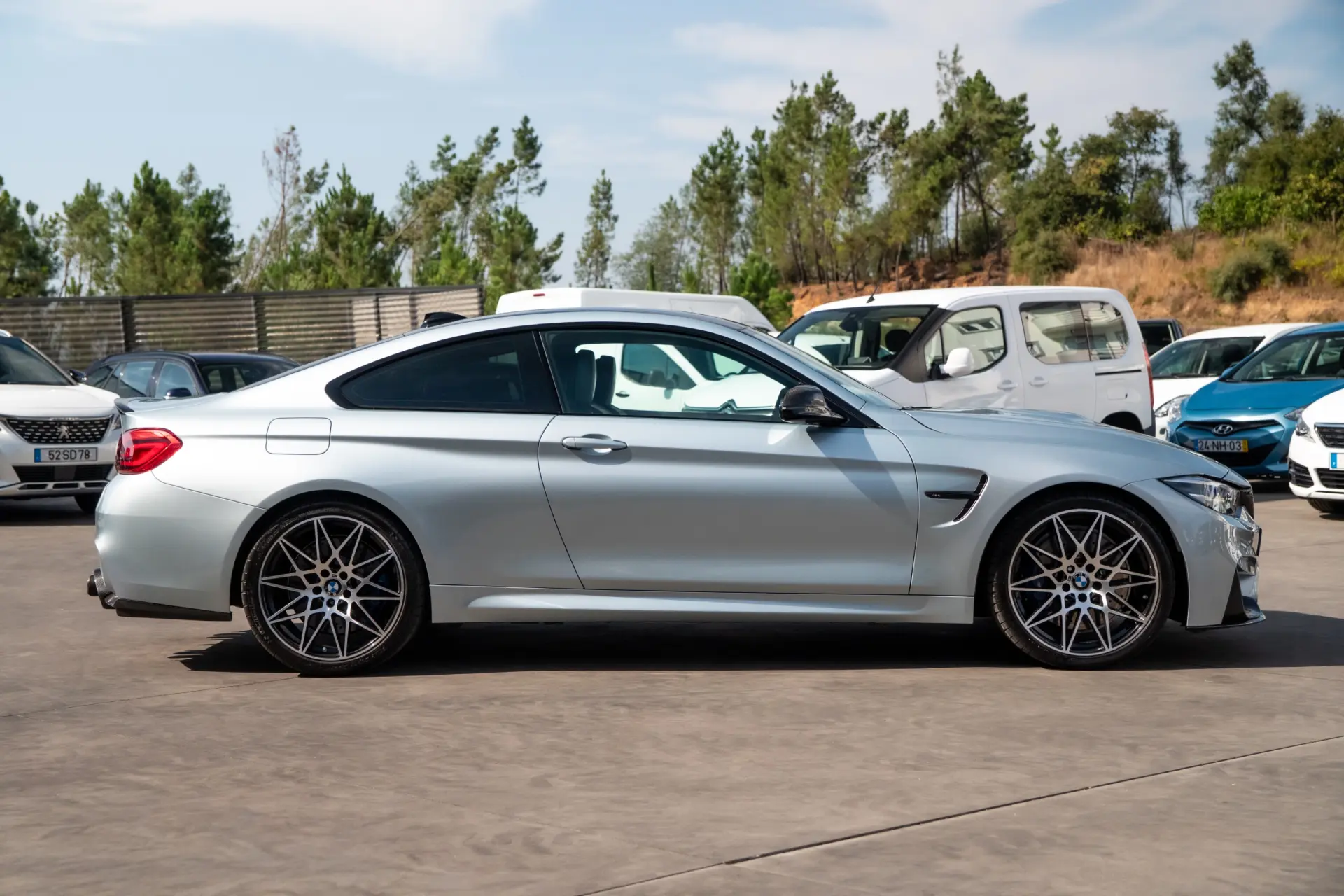 BMW M4 DKG 8