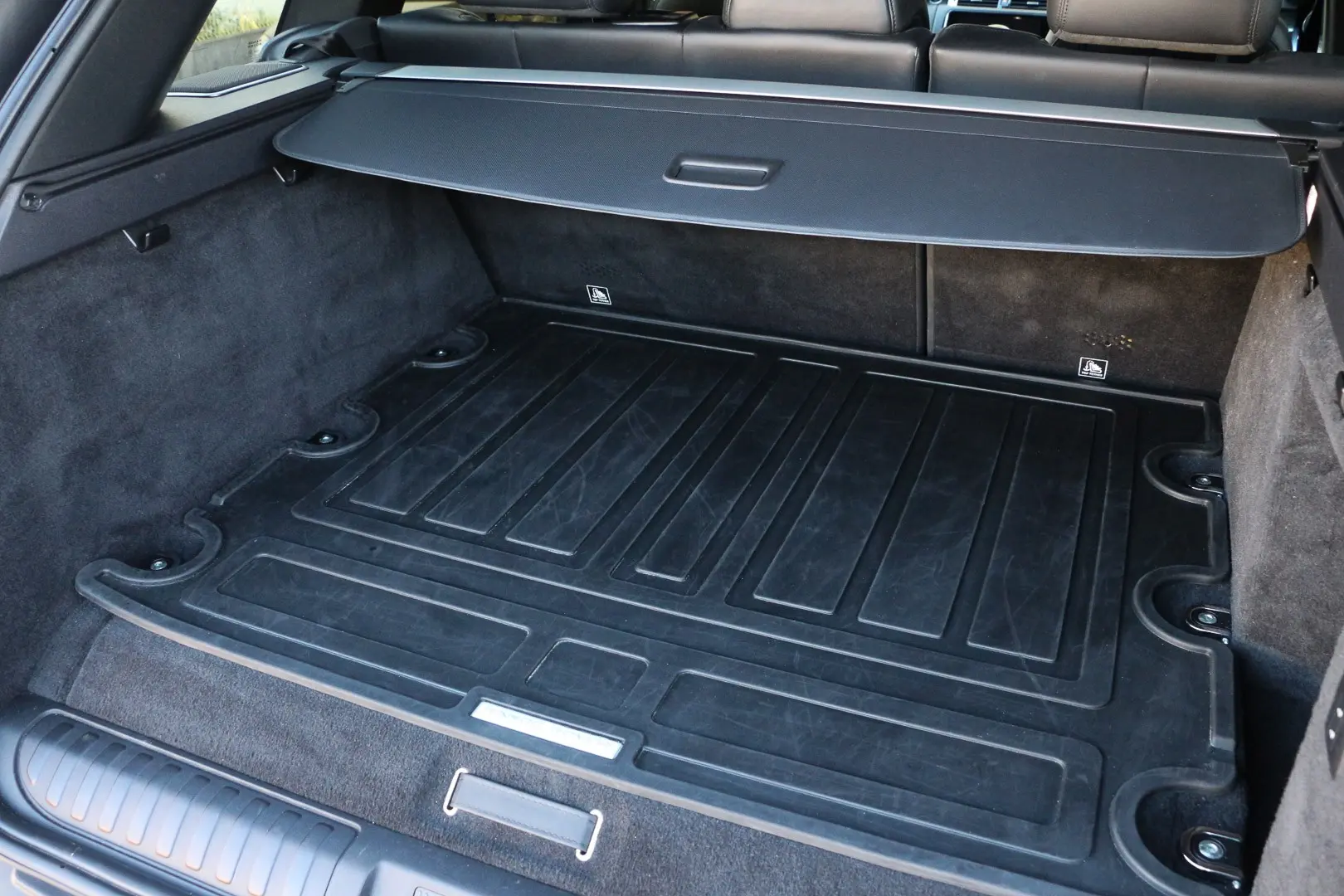 Land Rover Range Rover Sport 2.0 Si4 PHEV HSE Dynamic Stealth 32