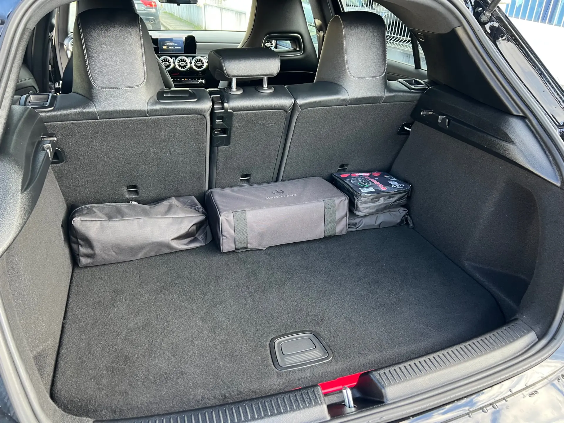 Mercedes-Benz A 250 e 8G-DCT Edition AMG Line 14