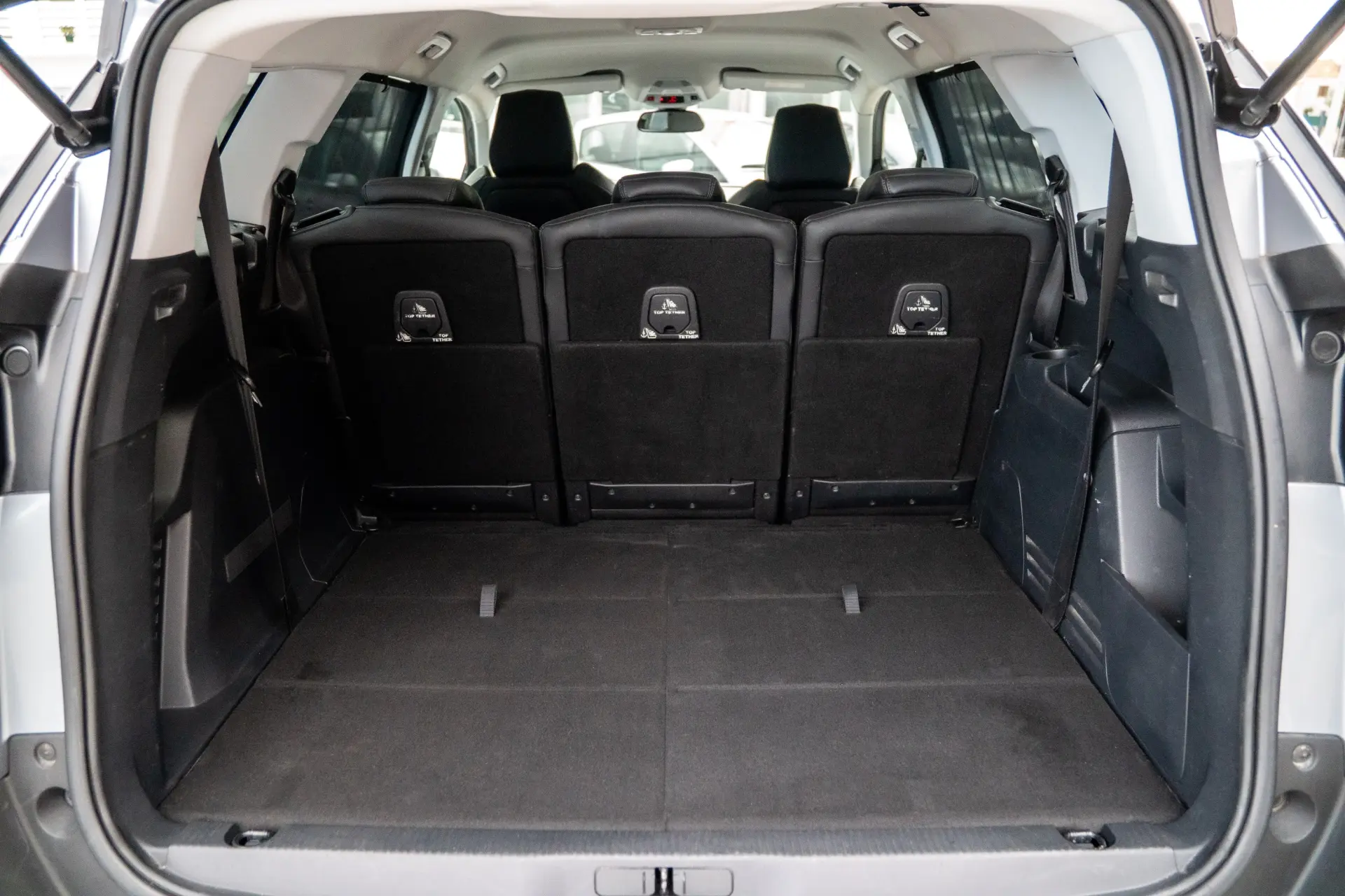 Peugeot 5008 1.6 BlueHDi Allure 17