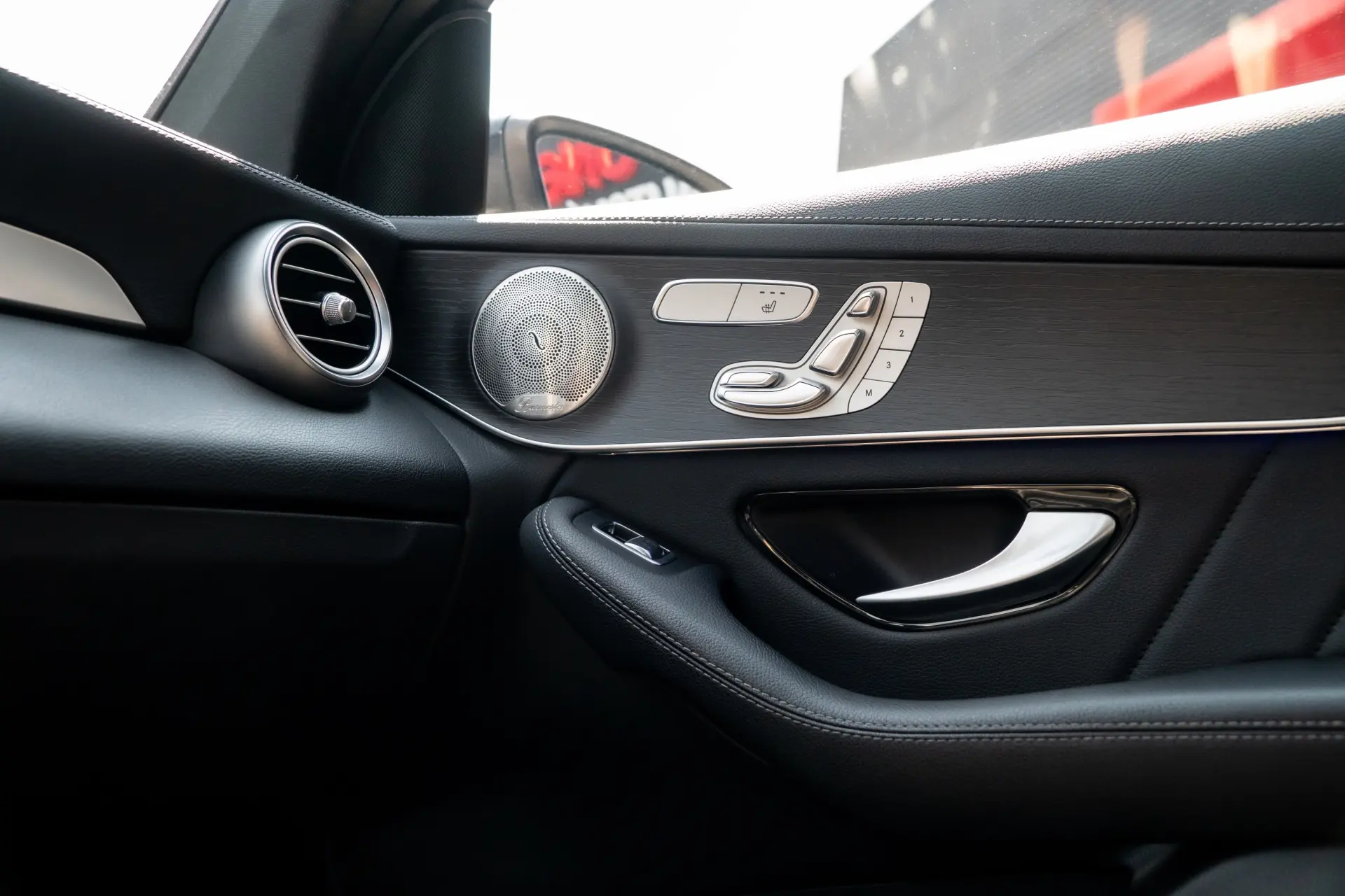 Mercedes-Benz GLC 300 de Coupe 4Matic 9G-TRONIC AMG Line 31