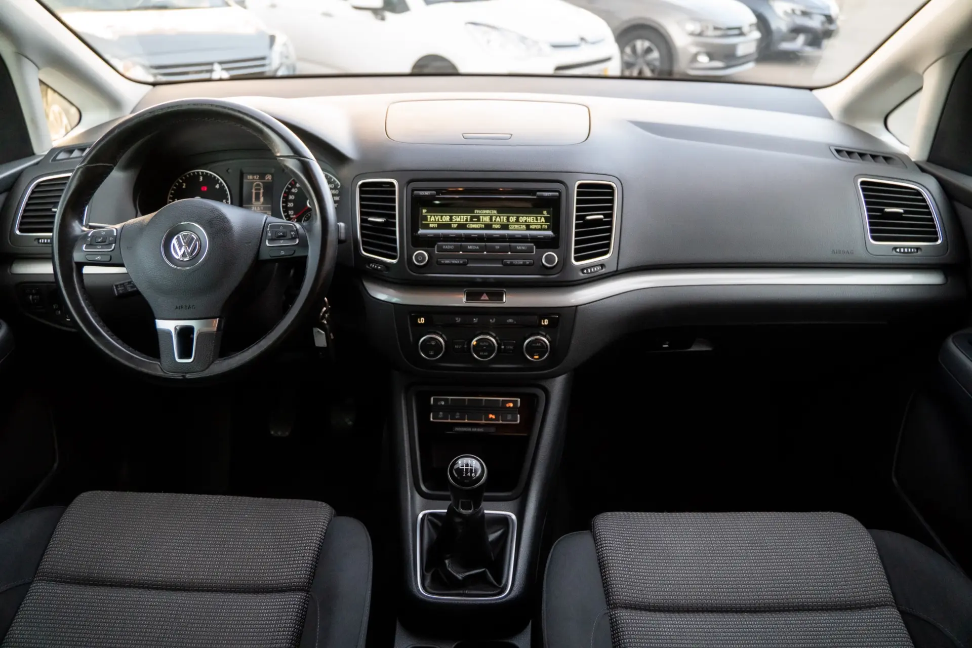 Volkswagen Sharan 2.0 TDI Confortline 29