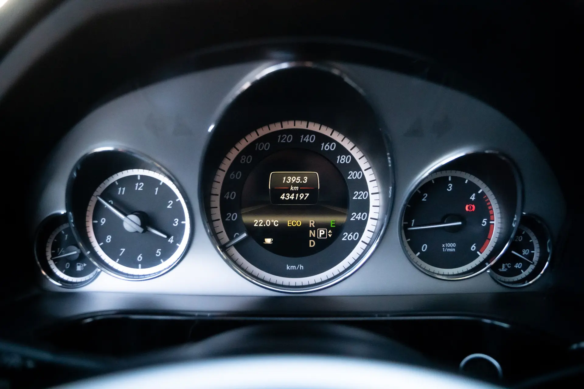 Mercedes-Benz E 220 BlueTEC 9G-TRONIC Avantgarde 17