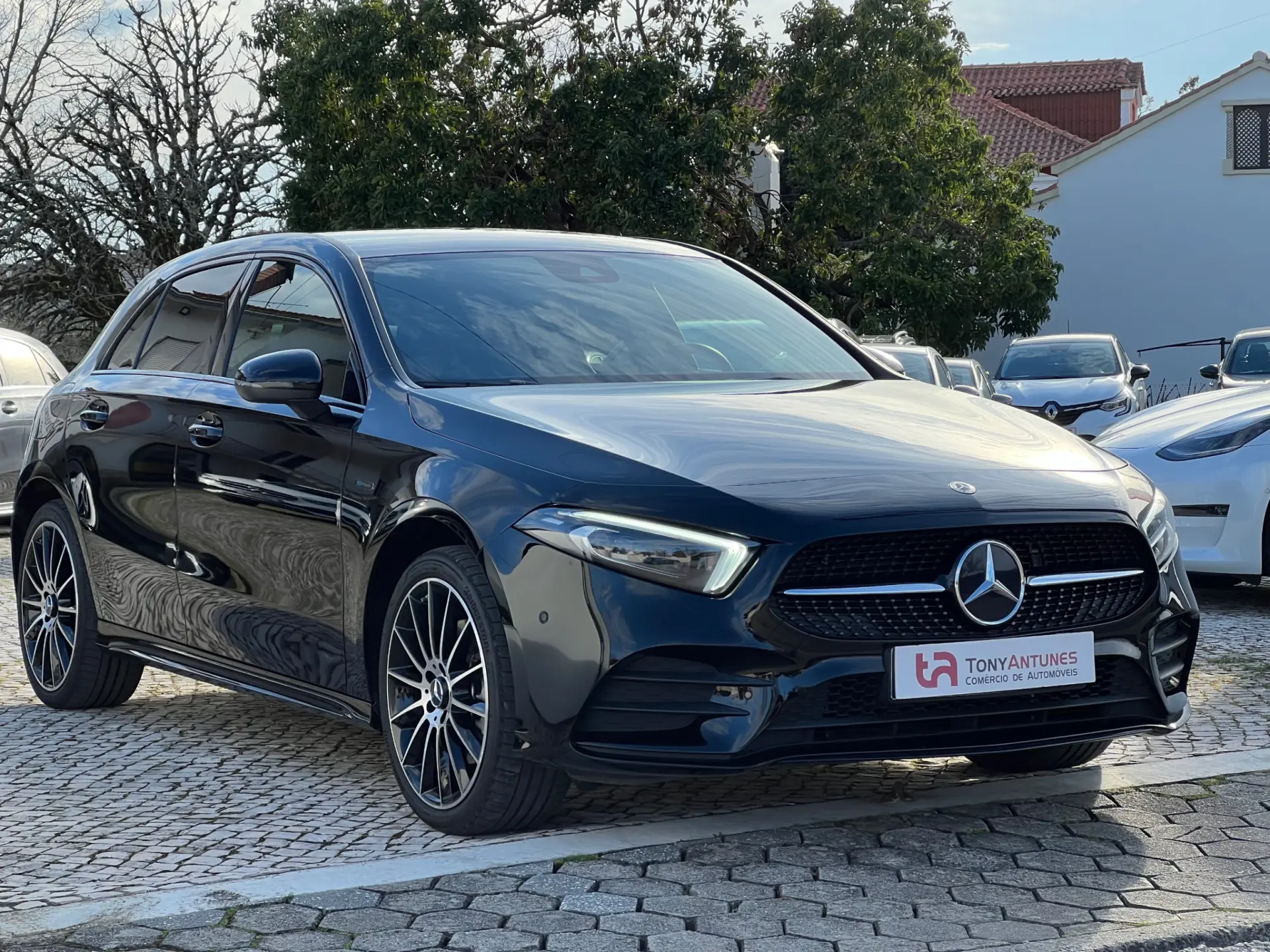 Mercedes-Benz A 250 e 8G-DCT Edition AMG Line 5