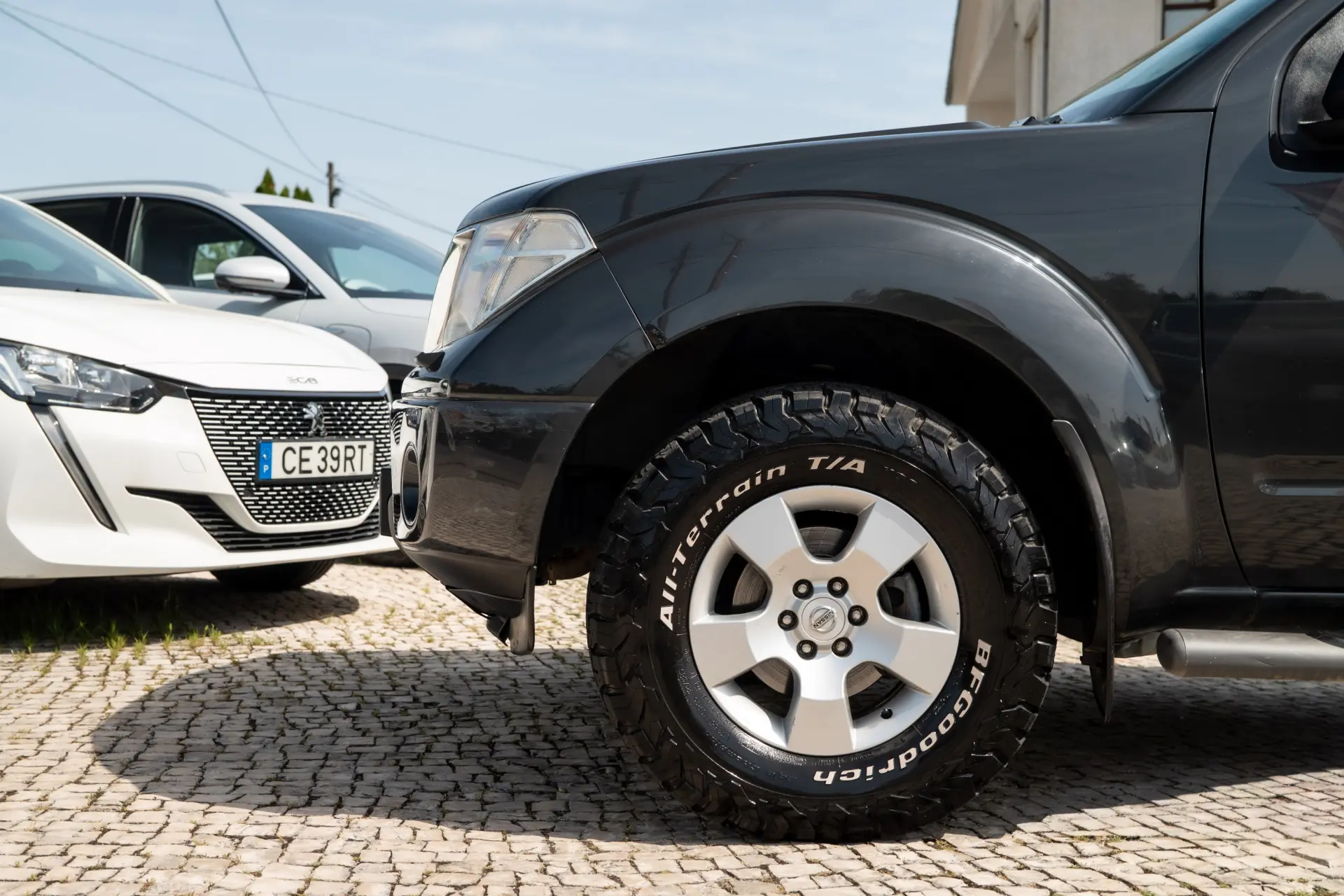 Nissan Navara 2.5 dCi CD Pilot Hi-Tech 9
