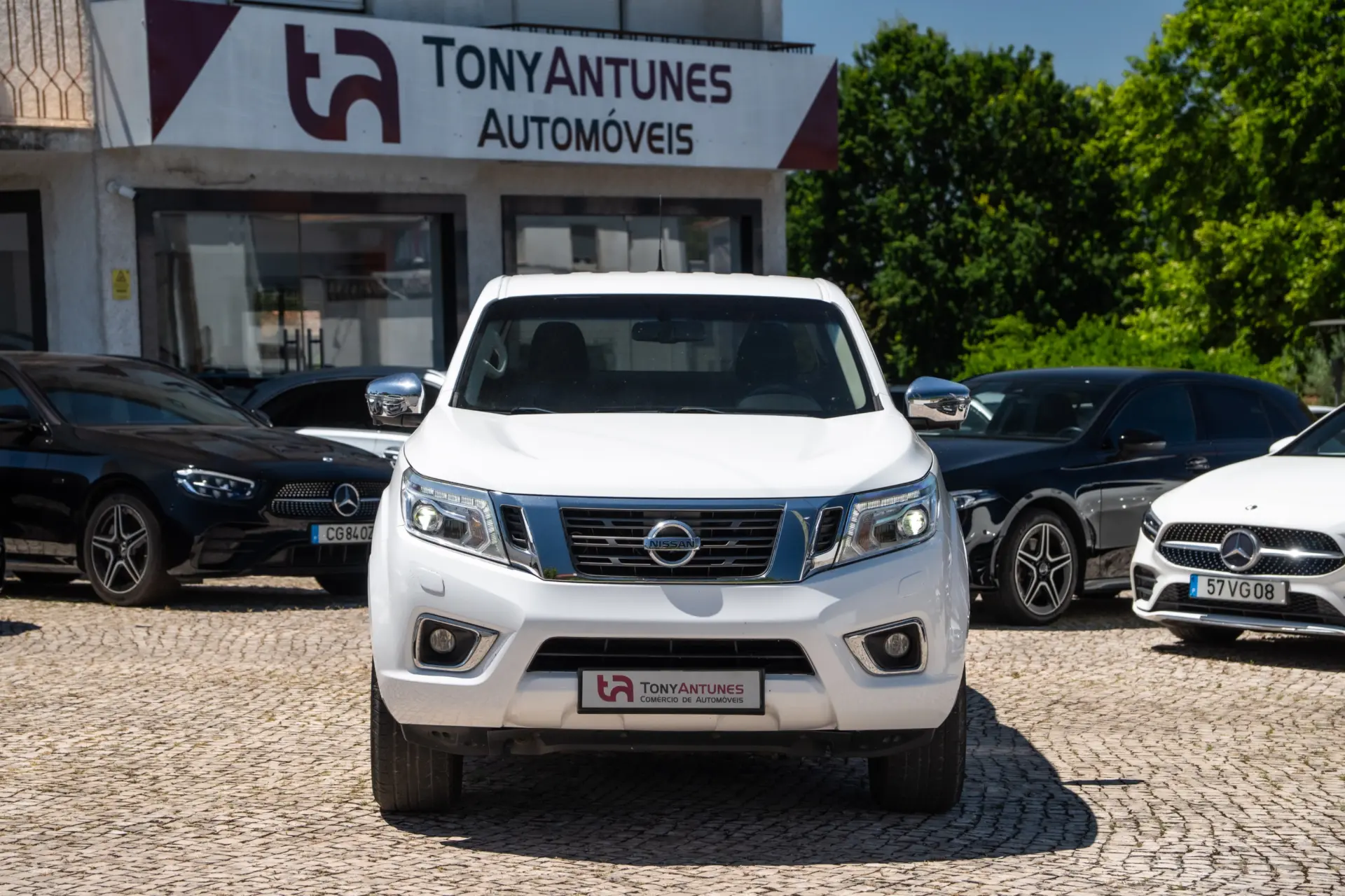 Nissan Navara 2.3 dCi CD 4WD N-Connecta 30